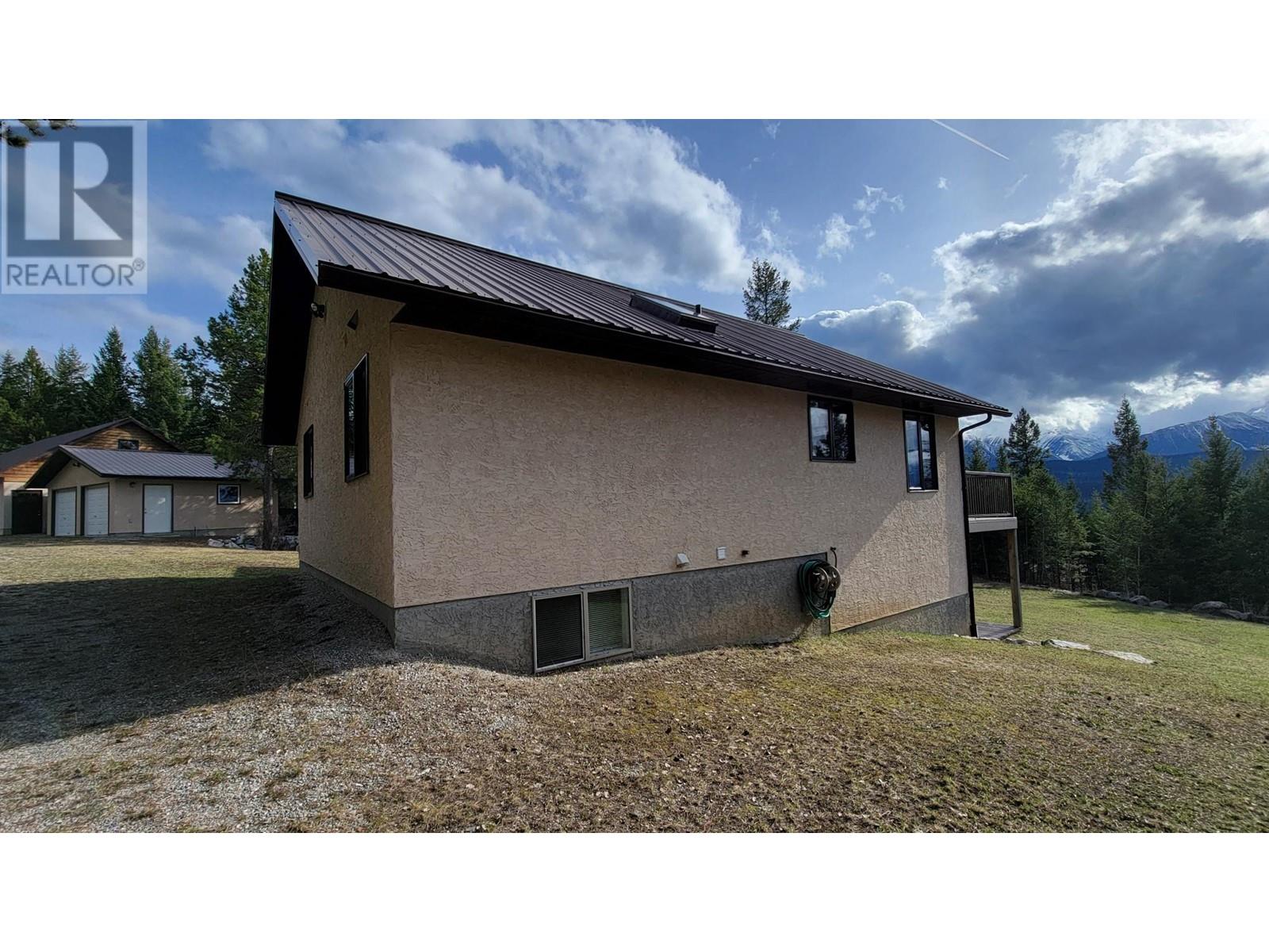 2360/2380 95 Highway, Spillimacheen, British Columbia  V0A 1P0 - Photo 63 - 2476294