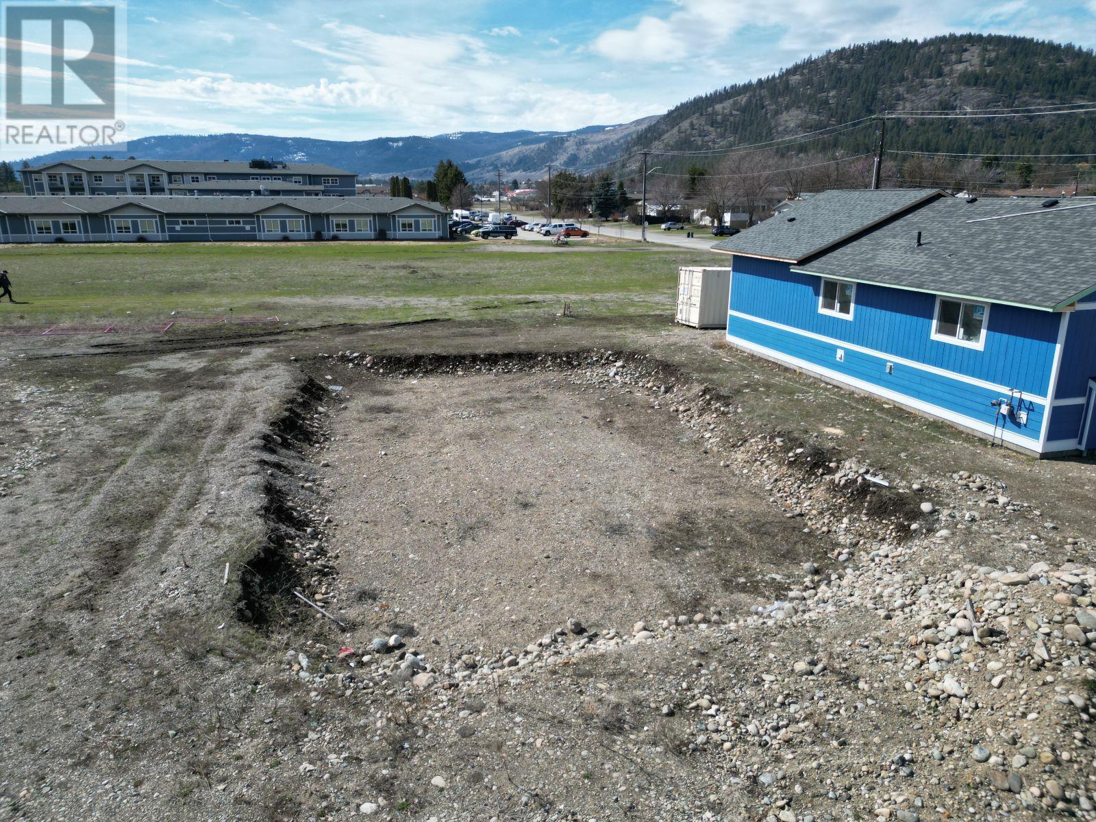 7165 22nd Street, Grand Forks, British Columbia  V0H 1H0 - Photo 2 - 2476562