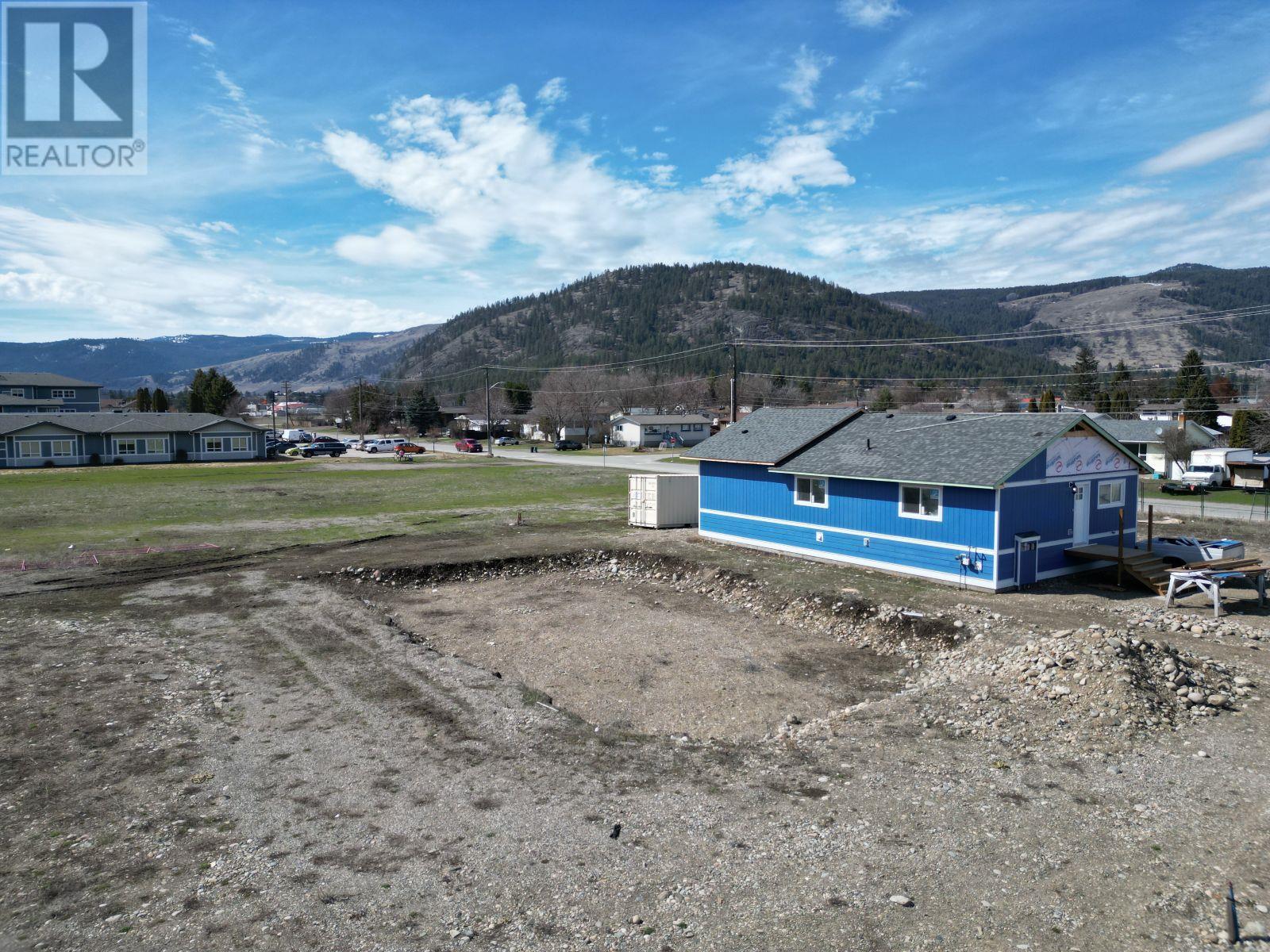 7165 22nd Street, Grand Forks, British Columbia  V0H 1H0 - Photo 3 - 2476562