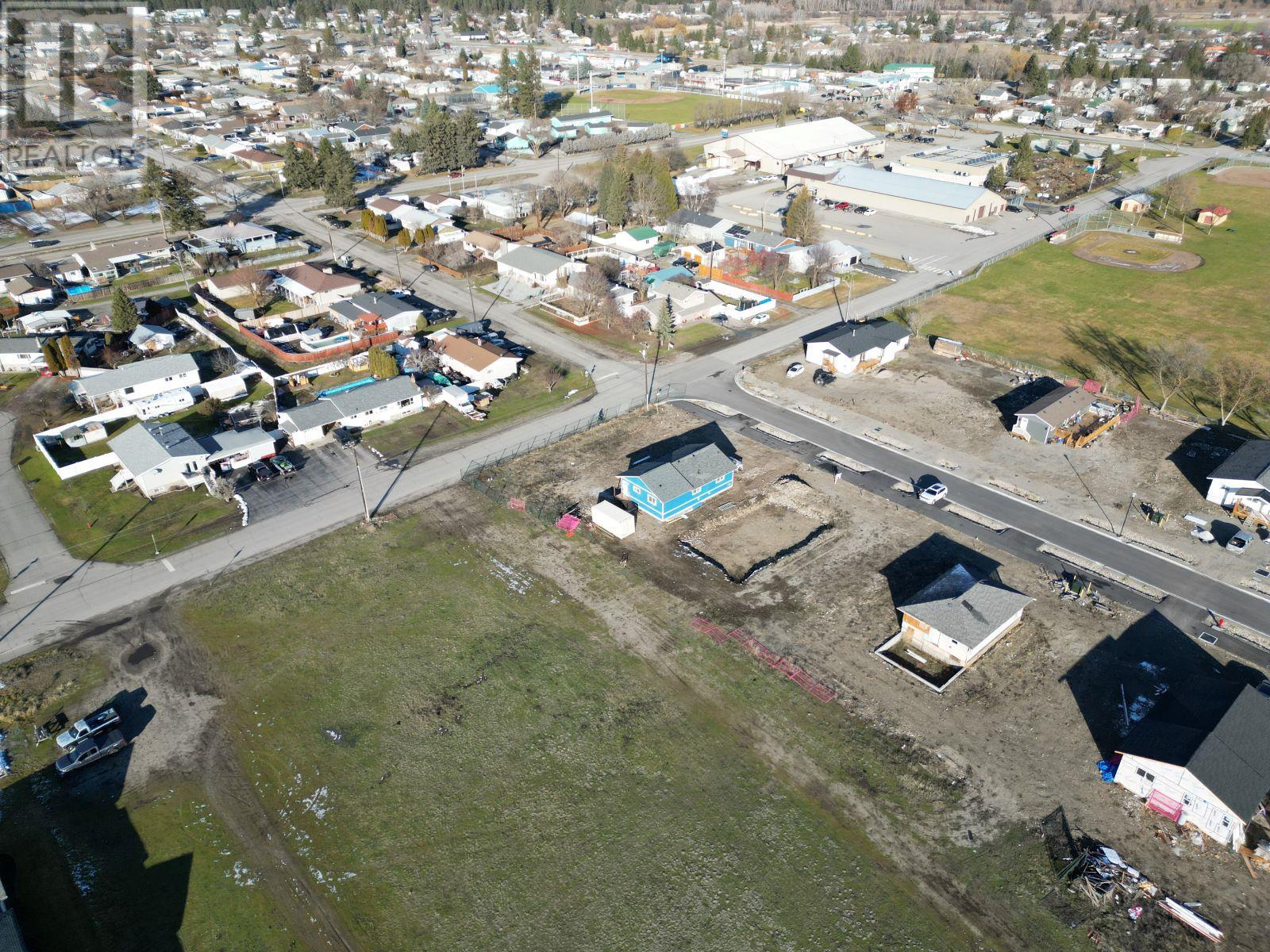 7165 22nd Street, Grand Forks, British Columbia  V0H 1H0 - Photo 7 - 2476562