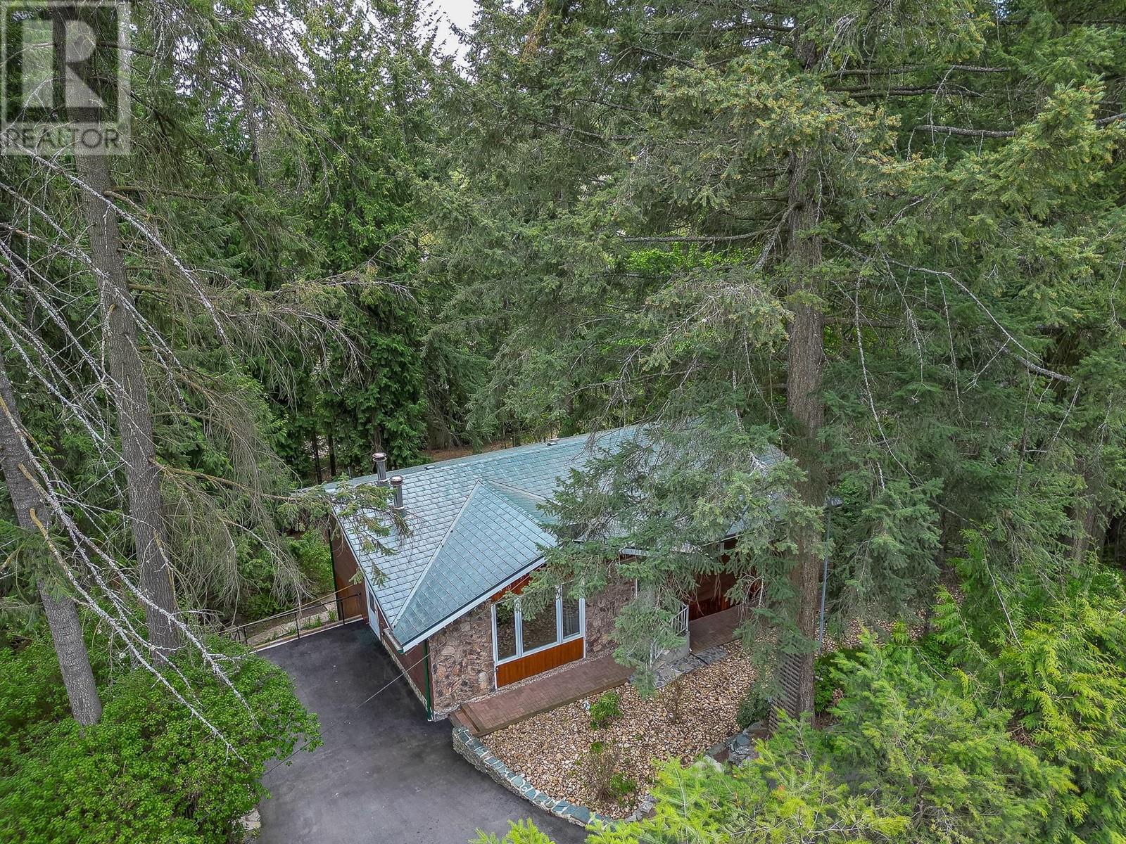 2710 Tranquil Place, Blind Bay, British Columbia  V0E 1H0 - Photo 5 - 10311554