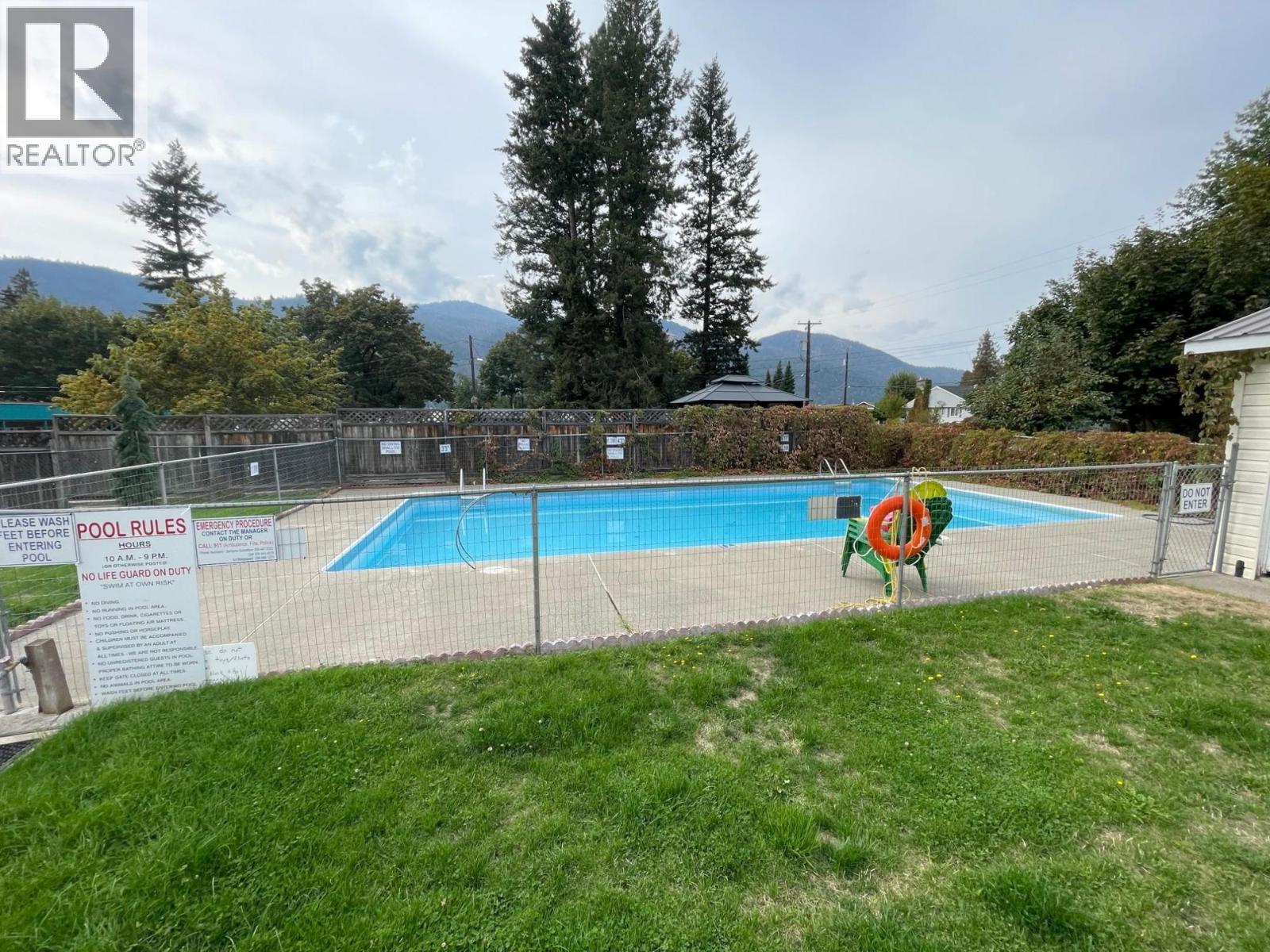 61 Kingsley Road, Christina Lake, British Columbia  V0H 1E2 - Photo 33 - 2477627