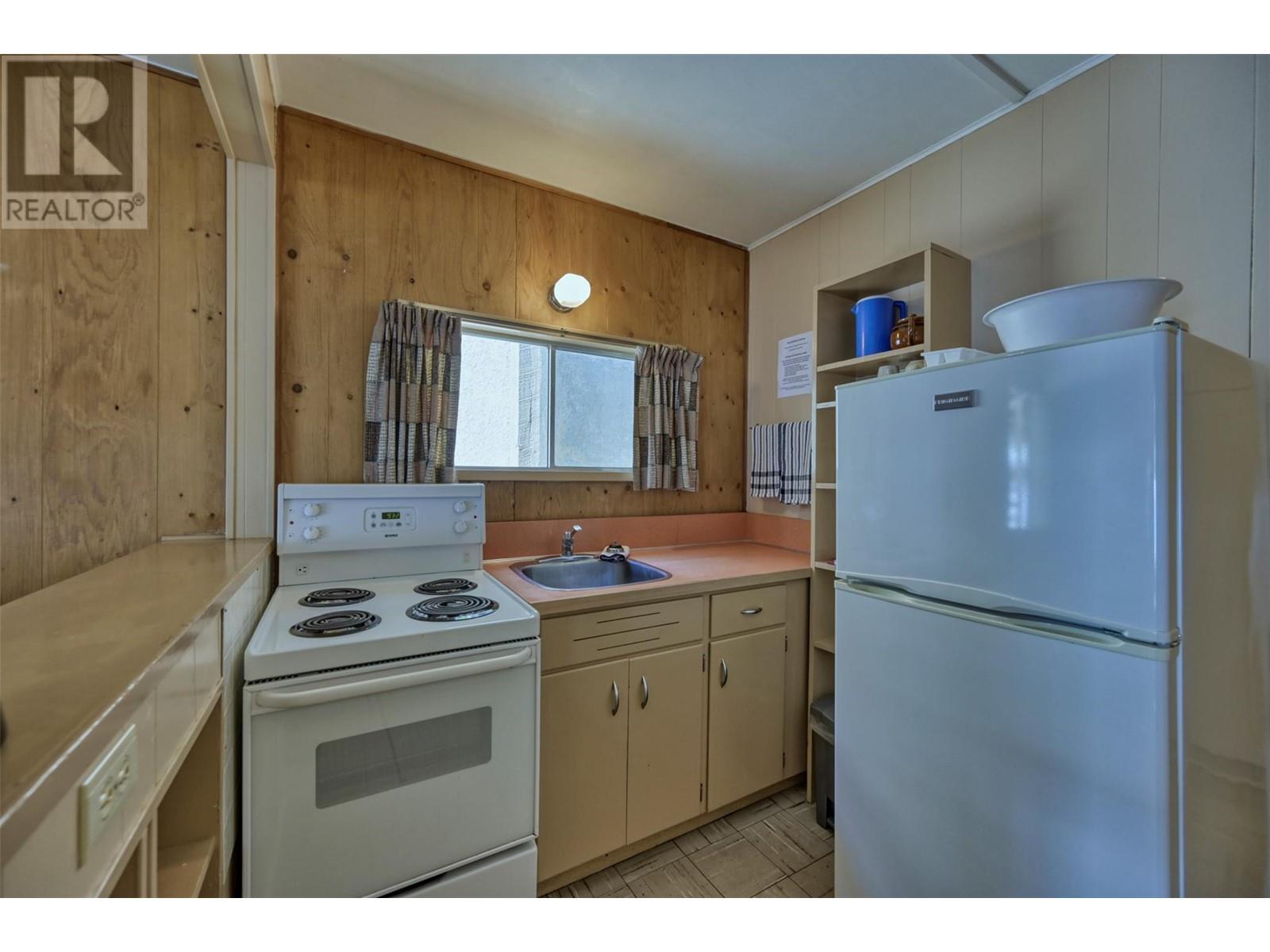 16235 & 16229 Inkaneep Road, Osoyoos, British Columbia  V0H 1V2 - Photo 24 - 10317132