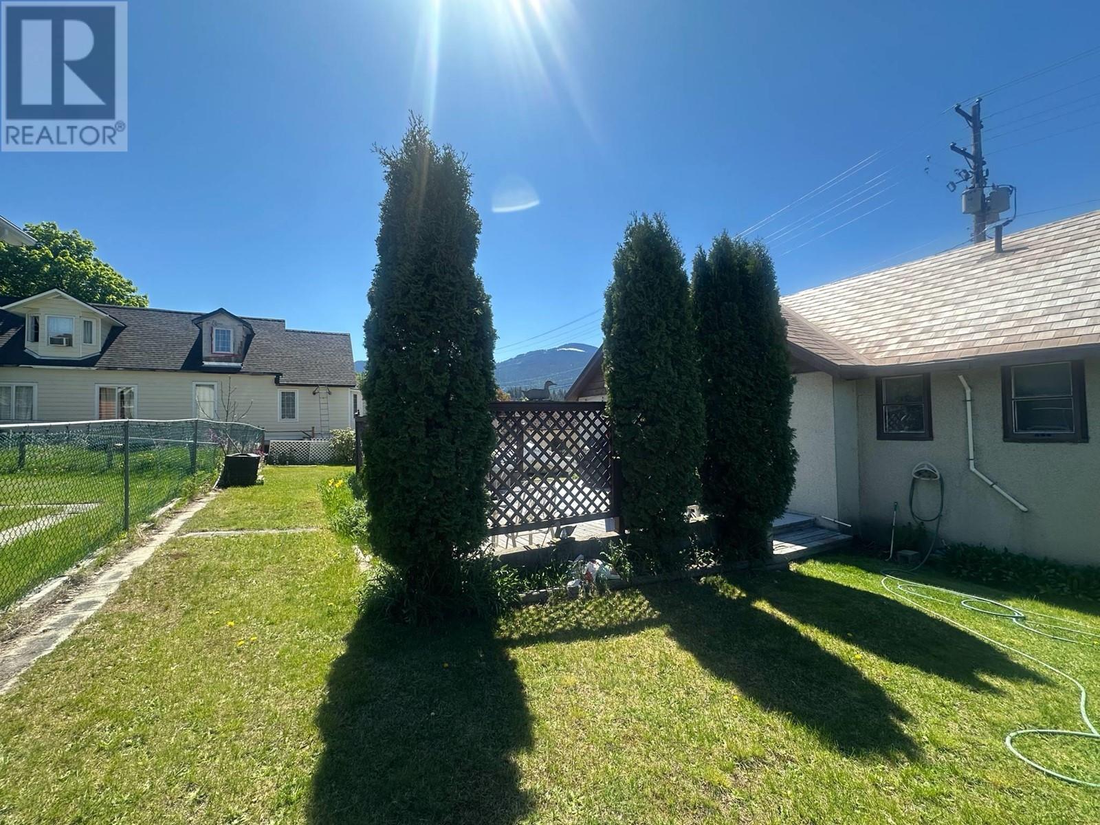 510 Kokanee Avenue, Nelson, British Columbia  V1L 3P1 - Photo 2 - 2478066