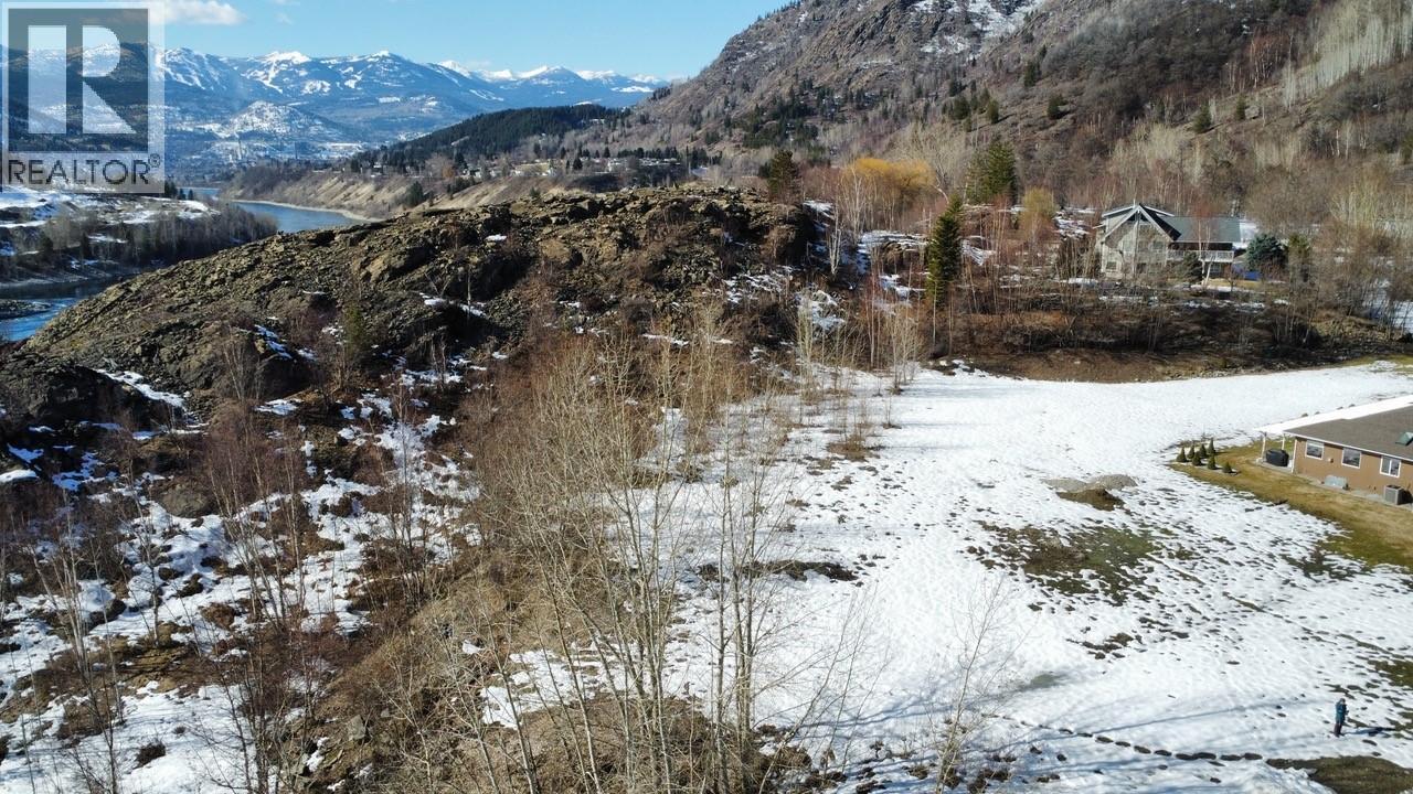 8000 Devito Drive, Trail, British Columbia  V1R 4W2 - Photo 19 - 2478165