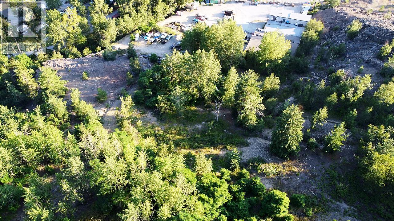 8000 Devito Drive, Trail, British Columbia  V1R 4W2 - Photo 8 - 2478165