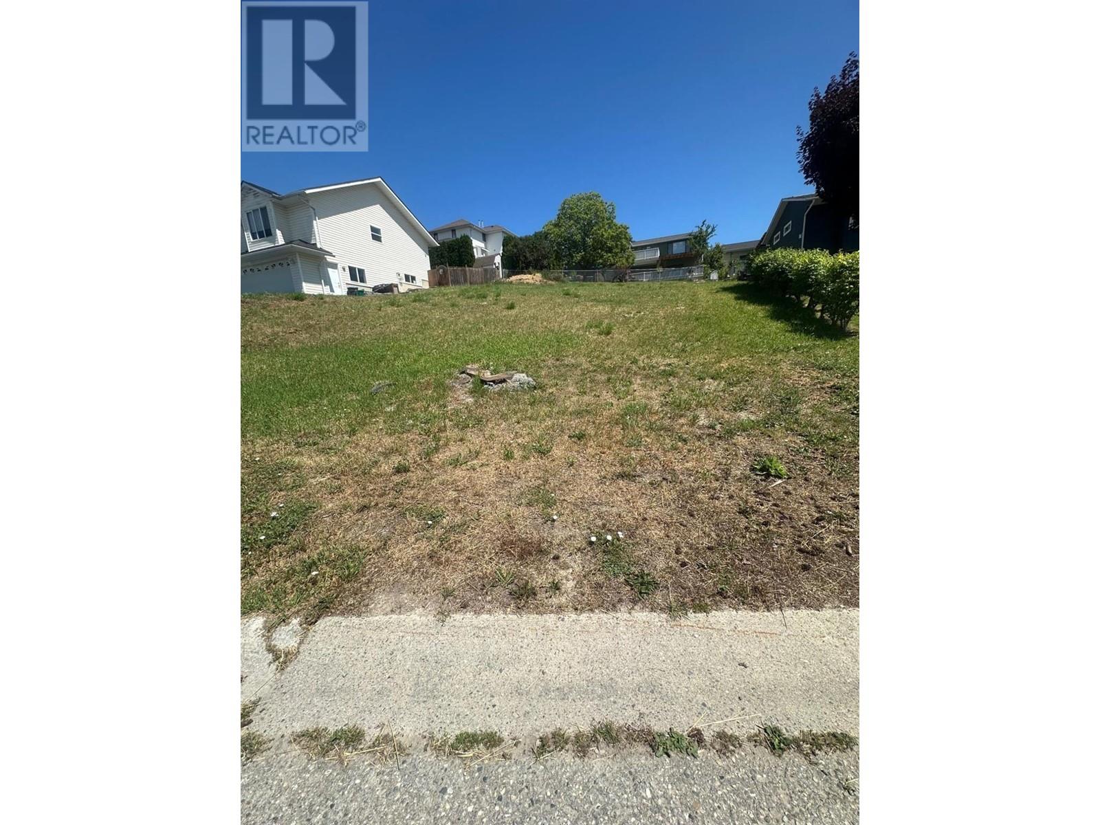 320 3rd Avenue, Creston, British Columbia  V0B 1G3 - Photo 1 - 2478231