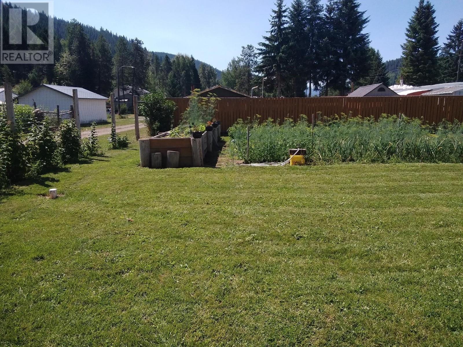 618 Kimberley Avenue N, Greenwood, British Columbia  V0H 1J0 - Photo 14 - 2478493