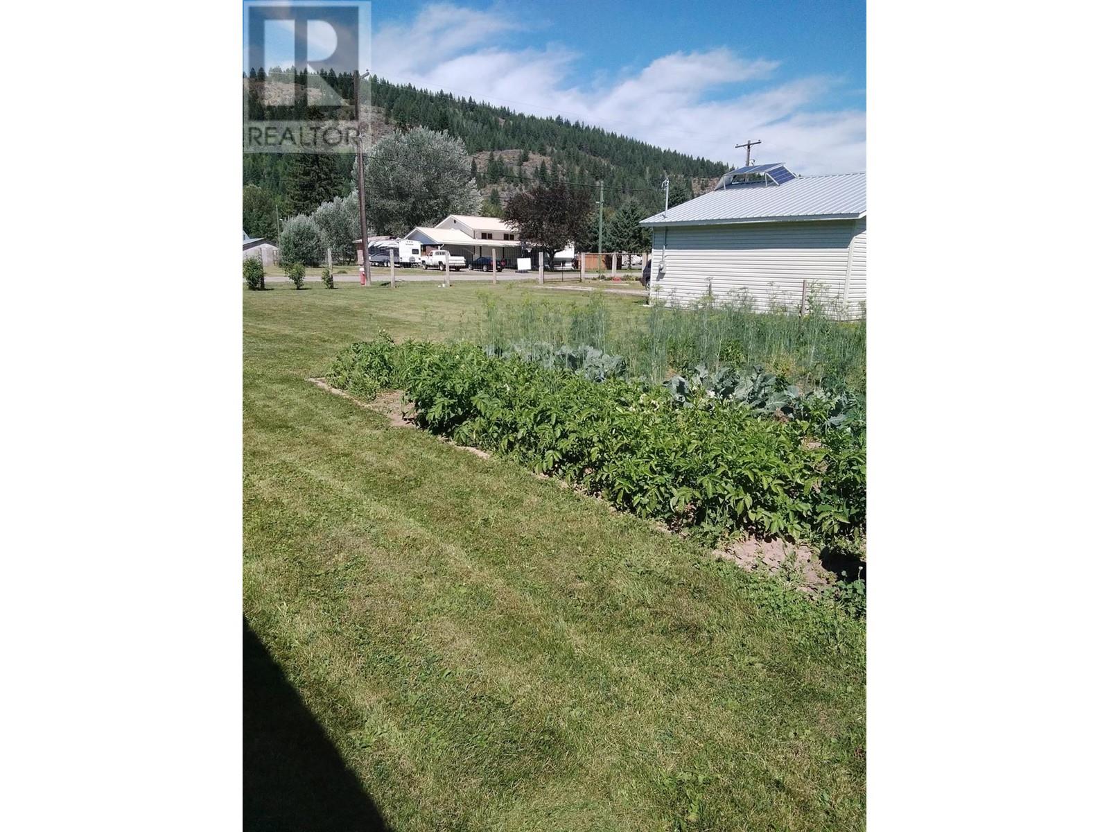 618 Kimberley Avenue N, Greenwood, British Columbia  V0H 1J0 - Photo 15 - 2478493