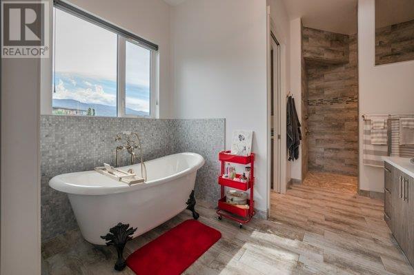 88 Lakeshore Drive Unit# 301, Penticton, British Columbia  V2A 1B5 - Photo 21 - 10320319