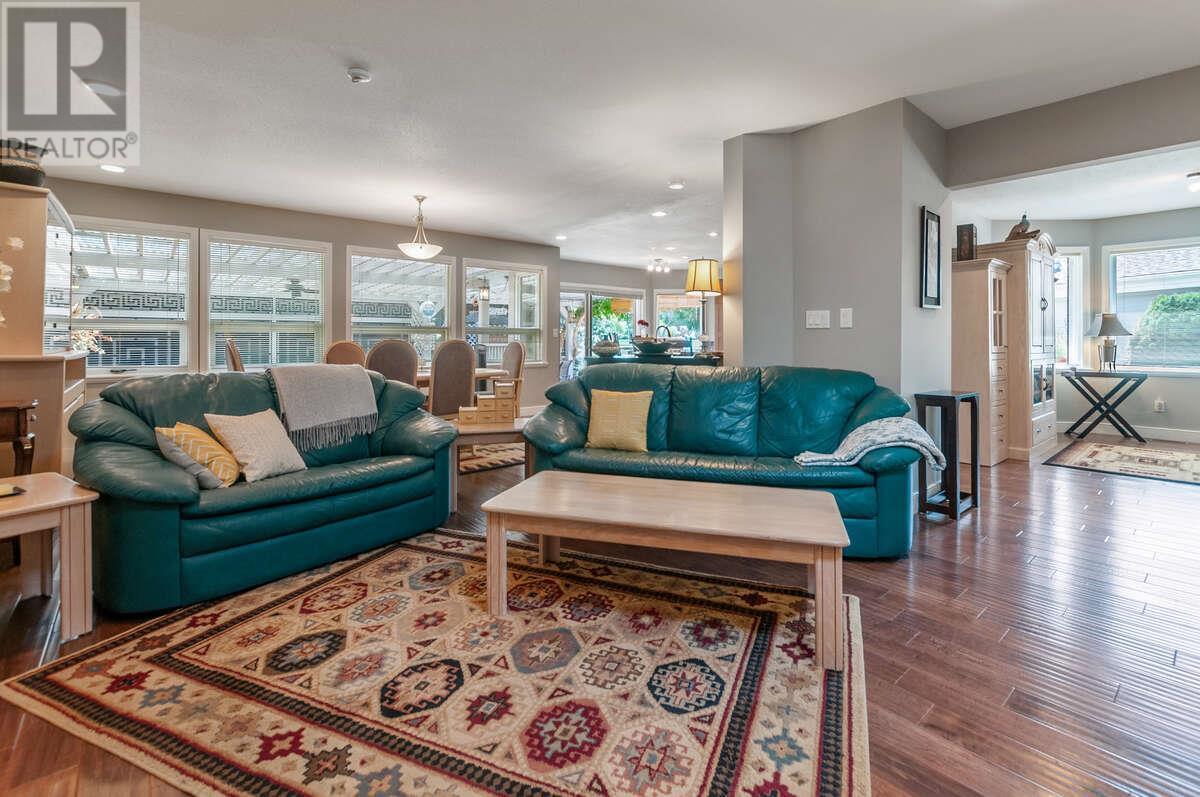 801 Comox Street Unit# 127, Penticton, British Columbia  V2A 8G5 - Photo 3 - 10320486