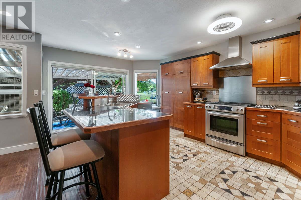 801 Comox Street Unit# 127, Penticton, British Columbia  V2A 8G5 - Photo 4 - 10320486