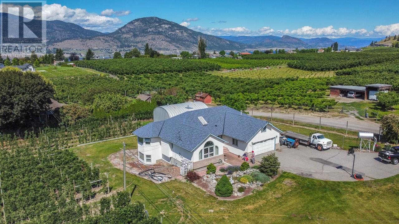 1260 Broughton Avenue, Penticton, British Columbia  V2A 8S9 - Photo 2 - 10320576