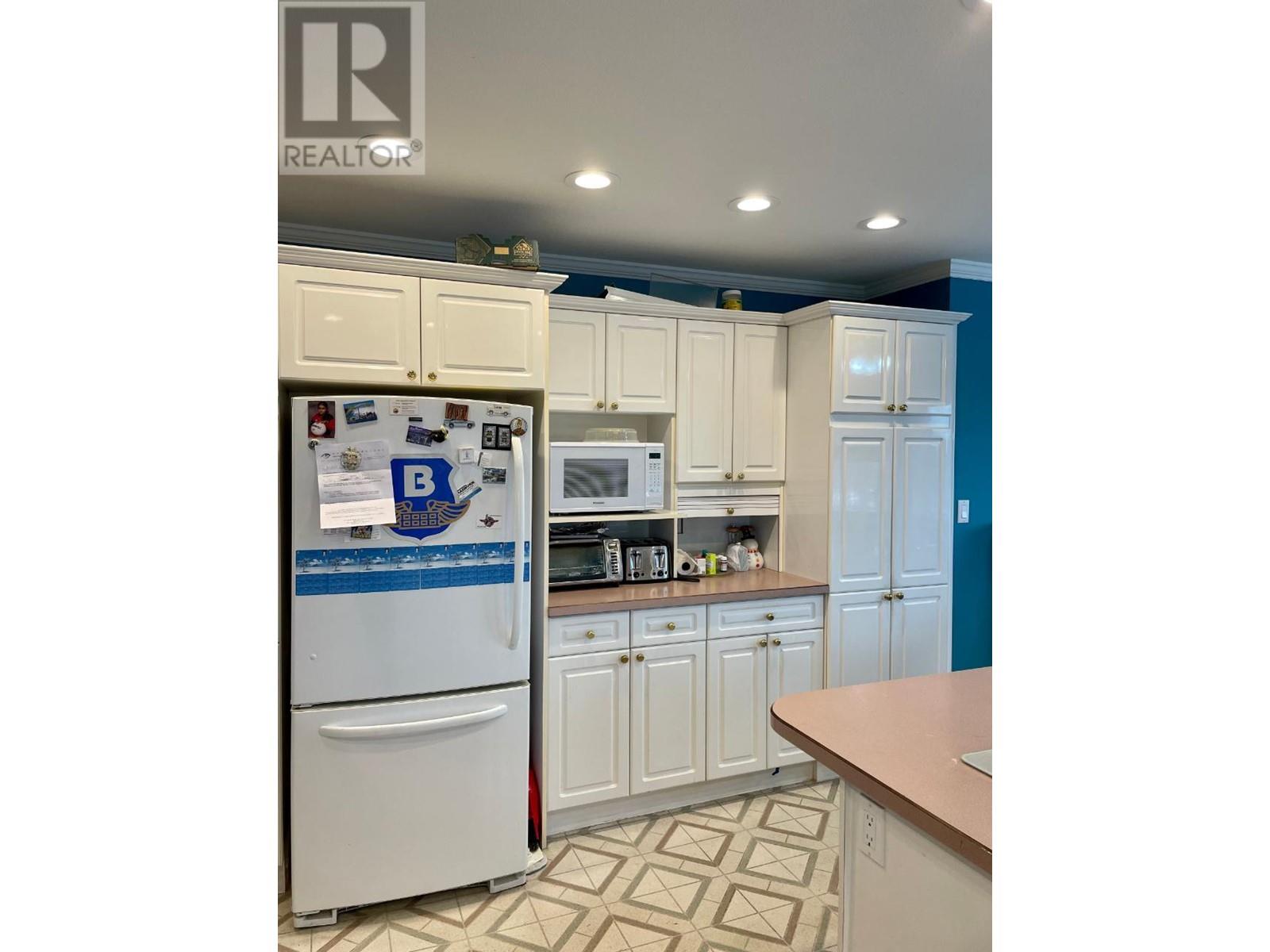 1260 Broughton Avenue, Penticton, British Columbia  V2A 8S9 - Photo 28 - 10320576