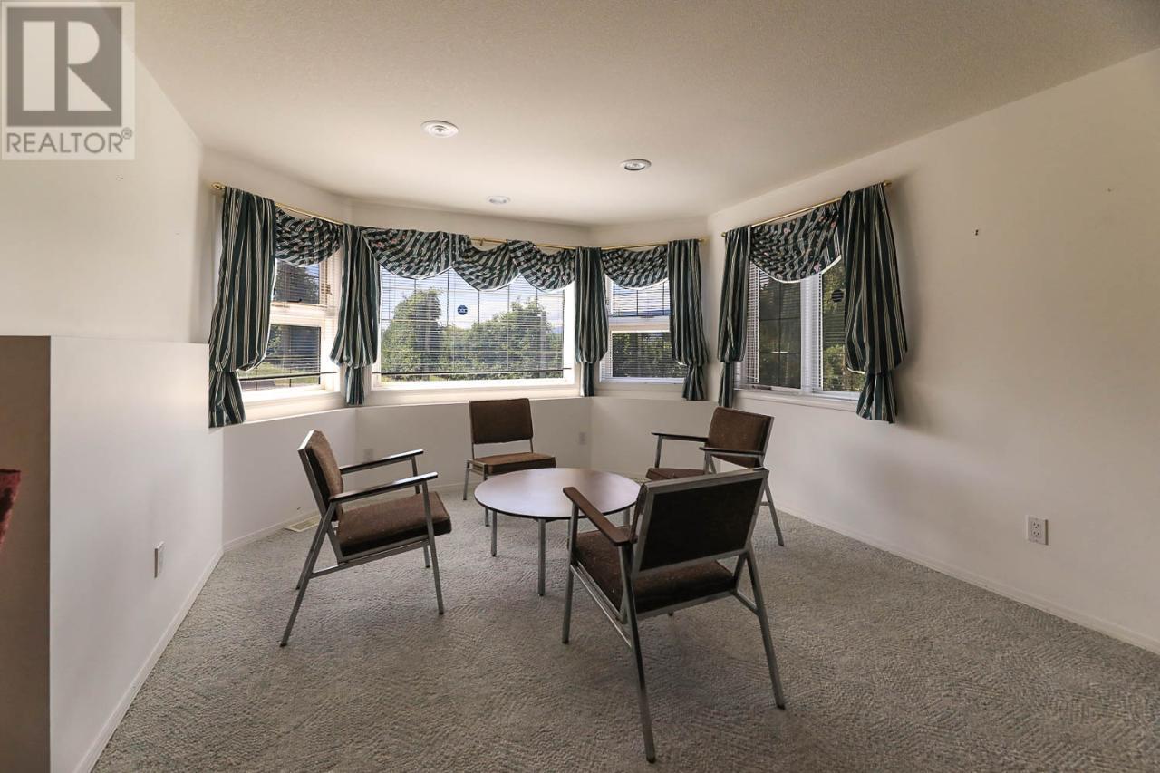 1260 Broughton Avenue, Penticton, British Columbia  V2A 8S9 - Photo 38 - 10320576