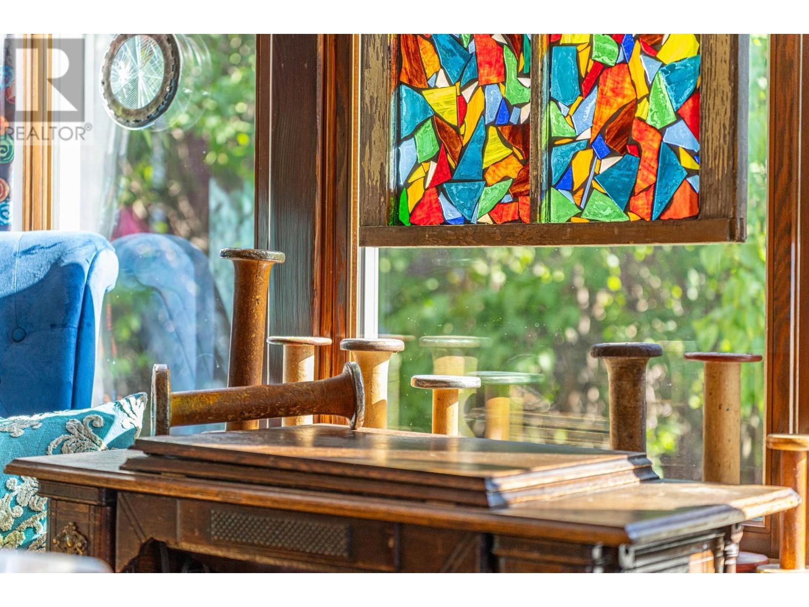 622 5th Avenue, Fernie, British Columbia  V0B 1M0 - Photo 17 - 2478749