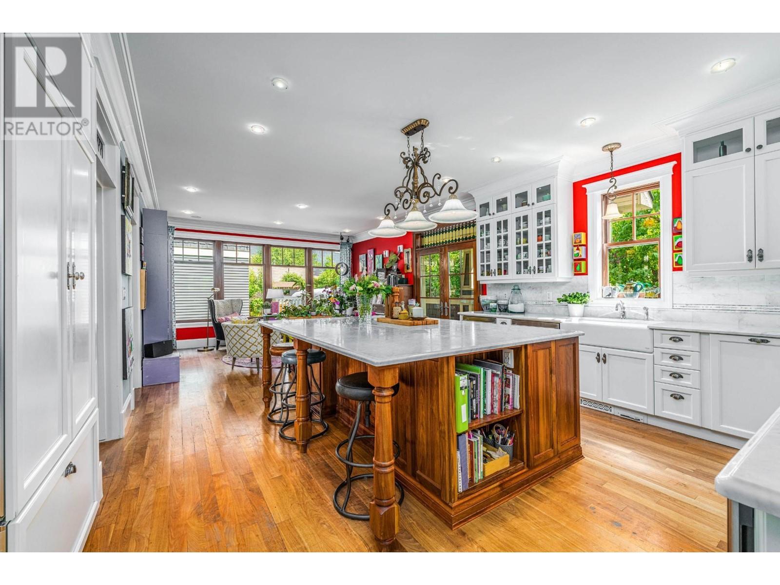 622 5th Avenue, Fernie, British Columbia  V0B 1M0 - Photo 18 - 2478749