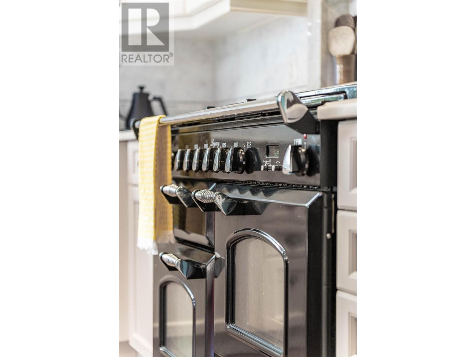 622 5th Avenue, Fernie, British Columbia  V0B 1M0 - Photo 22 - 2478749