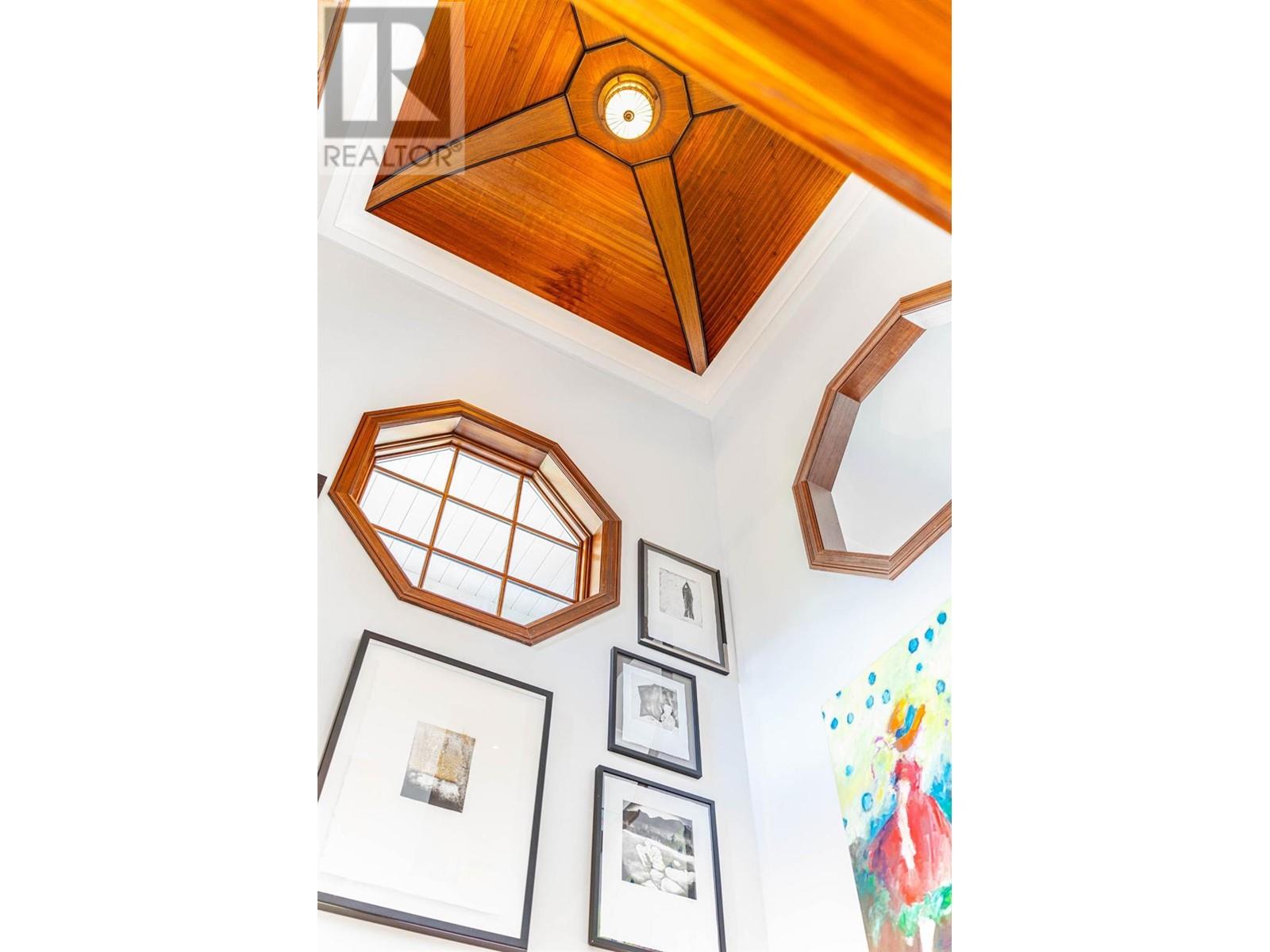 622 5th Avenue, Fernie, British Columbia  V0B 1M0 - Photo 9 - 2478749