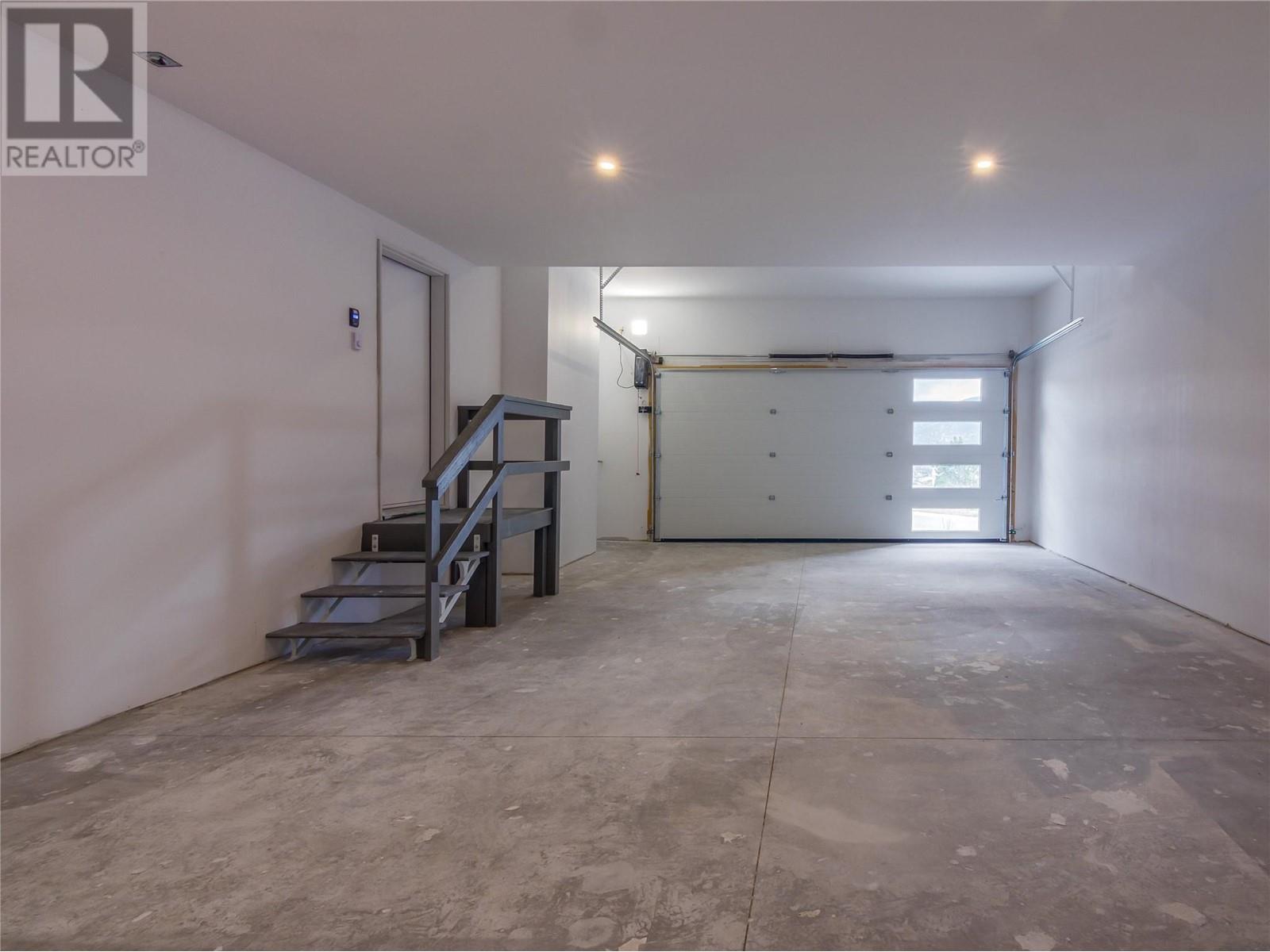 2752 Hawthorn Drive, Penticton, British Columbia  V2A 0C2 - Photo 17 - 10320700