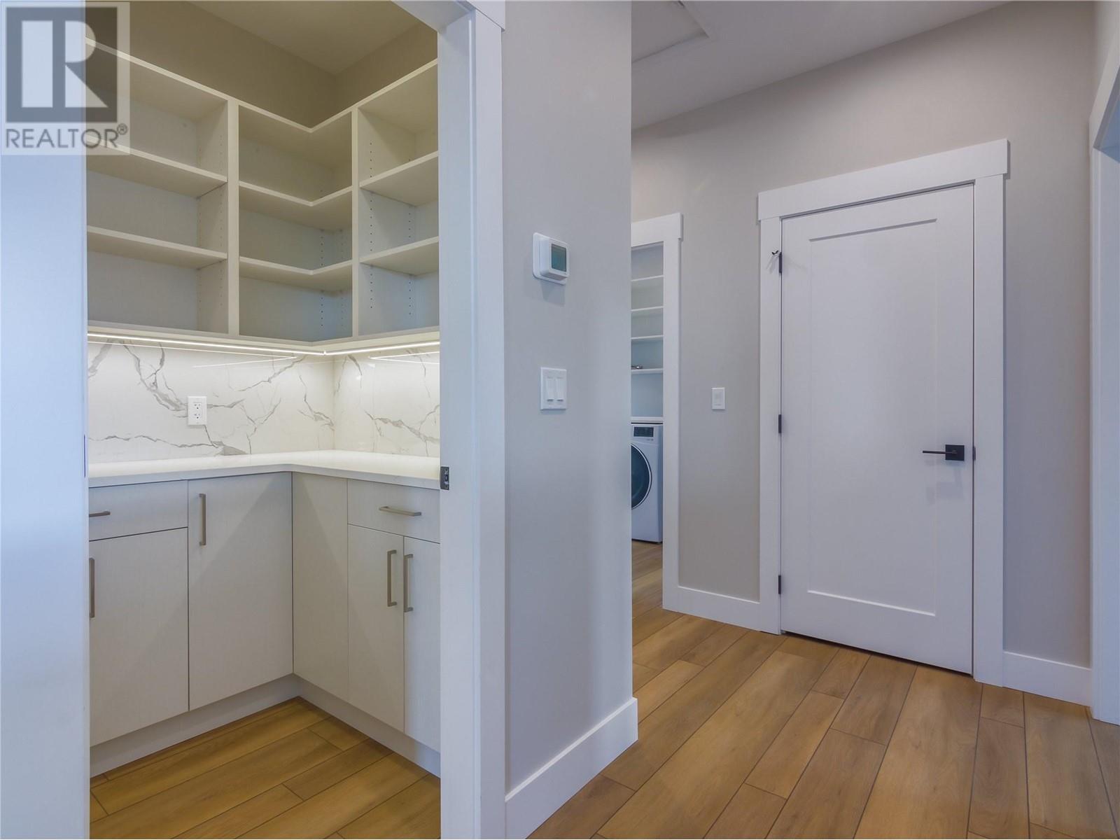 2752 Hawthorn Drive, Penticton, British Columbia  V2A 0C2 - Photo 31 - 10320700