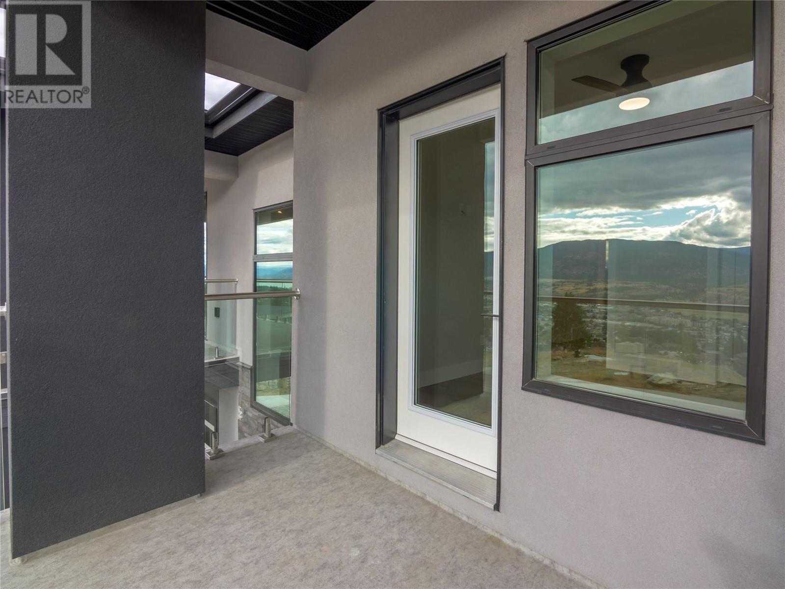 2752 Hawthorn Drive, Penticton, British Columbia  V2A 0C2 - Photo 38 - 10320700
