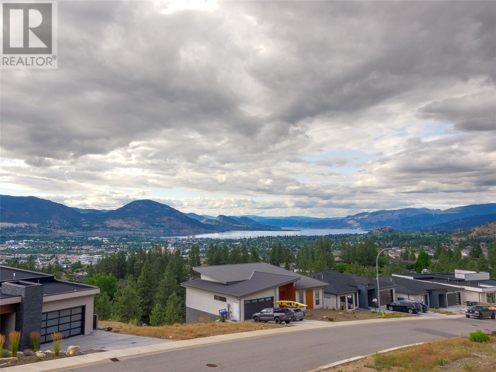 2752 Hawthorn Drive, Penticton, British Columbia  V2A 0C2 - Photo 46 - 10320700