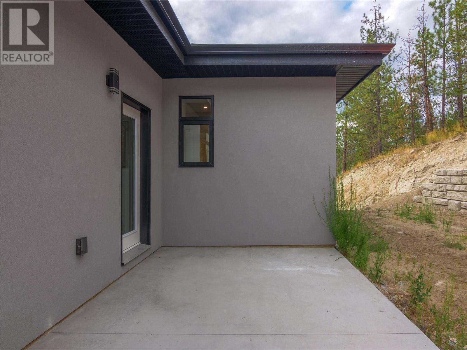 2752 Hawthorn Drive, Penticton, British Columbia  V2A 0C2 - Photo 56 - 10320700