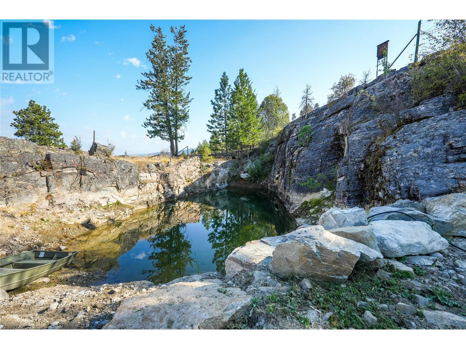 2063 Carmi Road, Penticton, British Columbia  V2A 8V5 - Photo 15 - 10322902