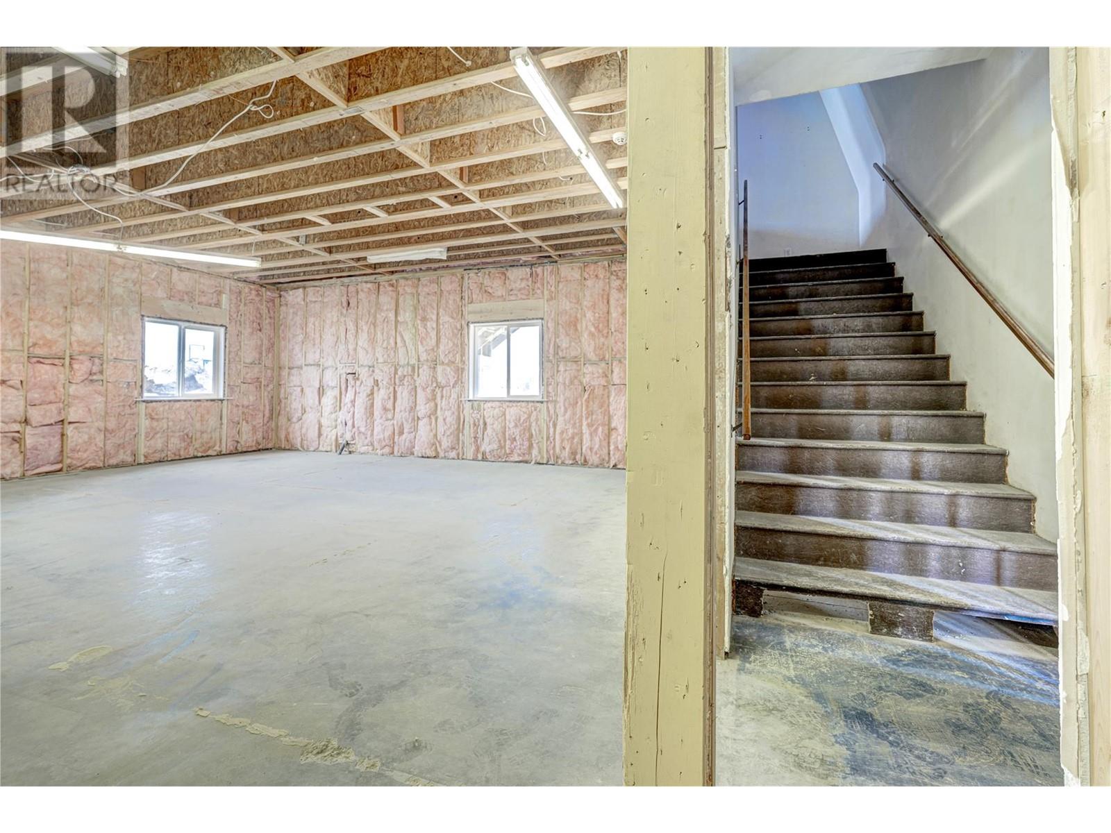 2063 Carmi Road, Penticton, British Columbia  V2A 8V5 - Photo 41 - 10322902