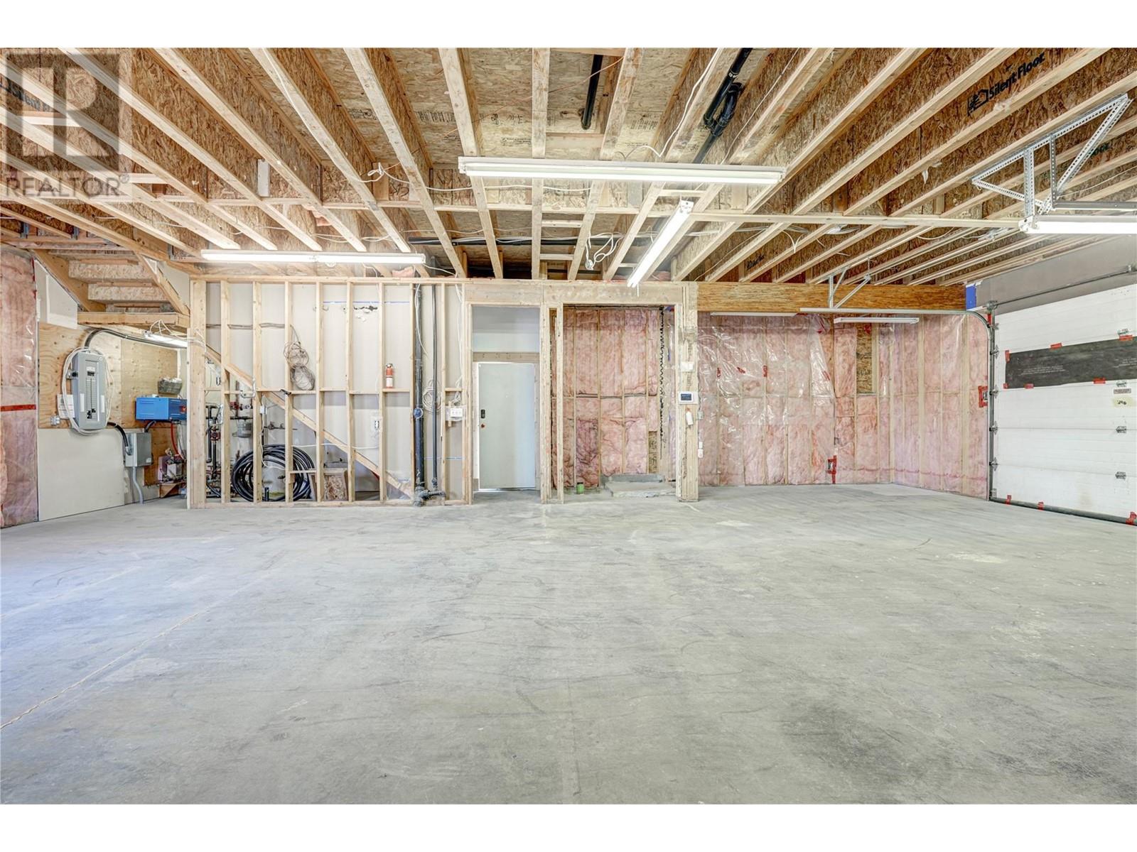 2063 Carmi Road, Penticton, British Columbia  V2A 8V5 - Photo 43 - 10322902