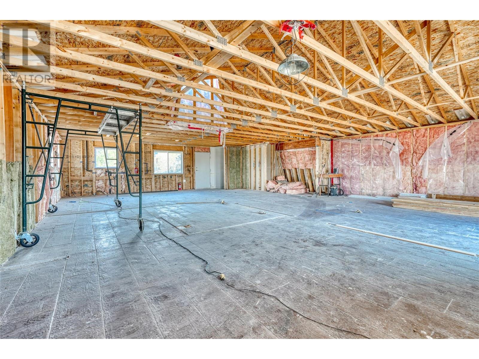 2063 Carmi Road, Penticton, British Columbia  V2A 8V5 - Photo 45 - 10322902