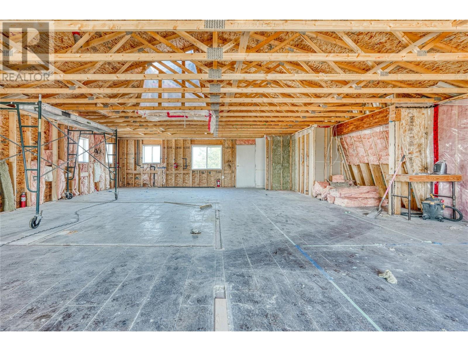 2063 Carmi Road, Penticton, British Columbia  V2A 8V5 - Photo 46 - 10322902