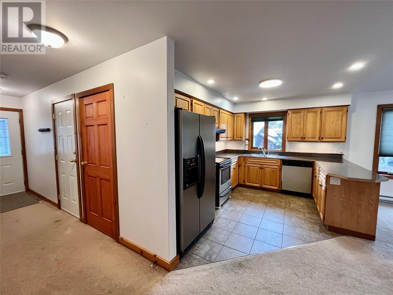 811 Kildare Street, New Denver, British Columbia  V0G 1S0 - Photo 12 - 2479352