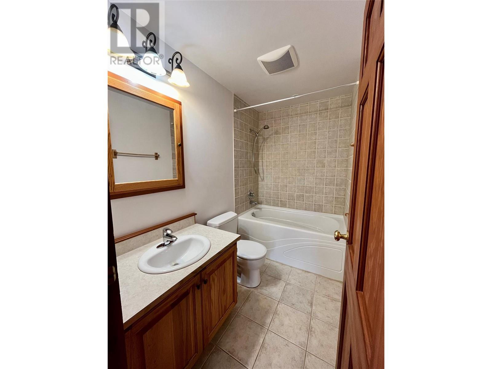 811 Kildare Street, New Denver, British Columbia  V0G 1S0 - Photo 23 - 2479352
