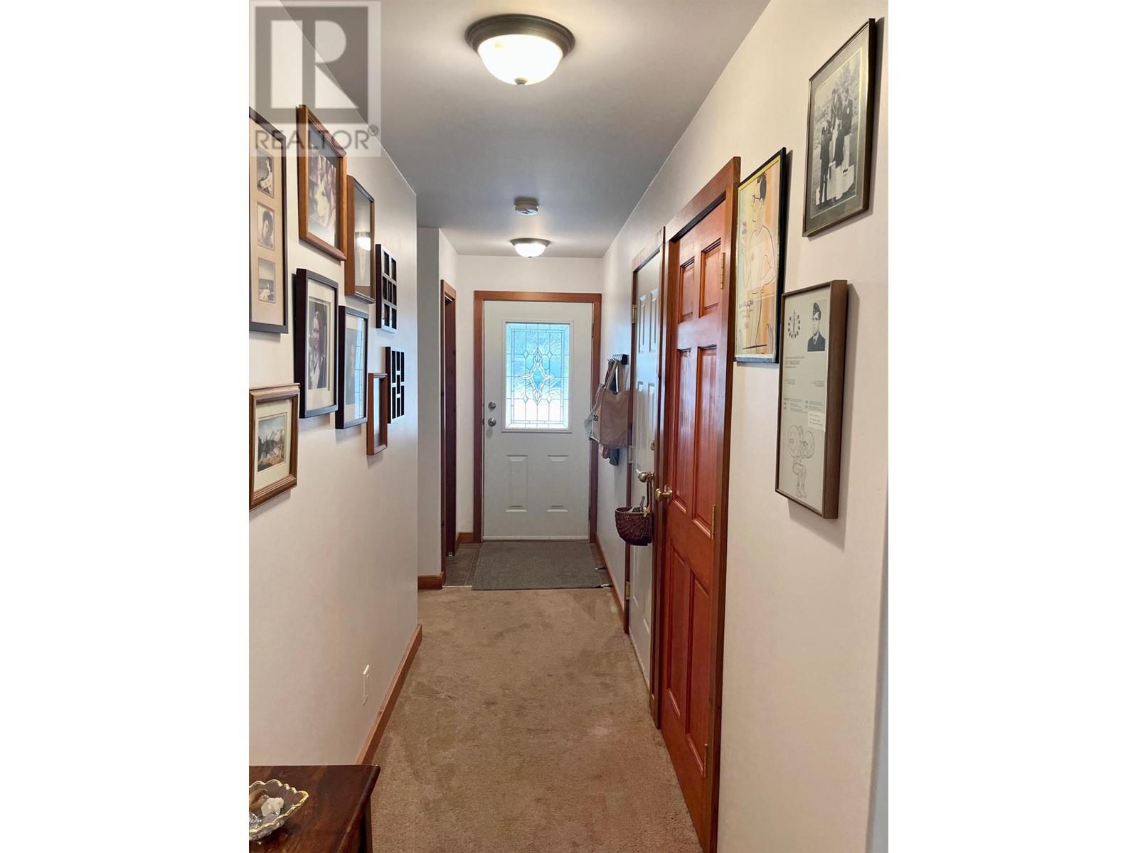 811 Kildare Street, New Denver, British Columbia  V0G 1S0 - Photo 32 - 2479352