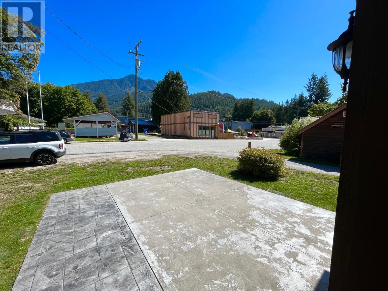 811 Kildare Street, New Denver, British Columbia  V0G 1S0 - Photo 41 - 2479352