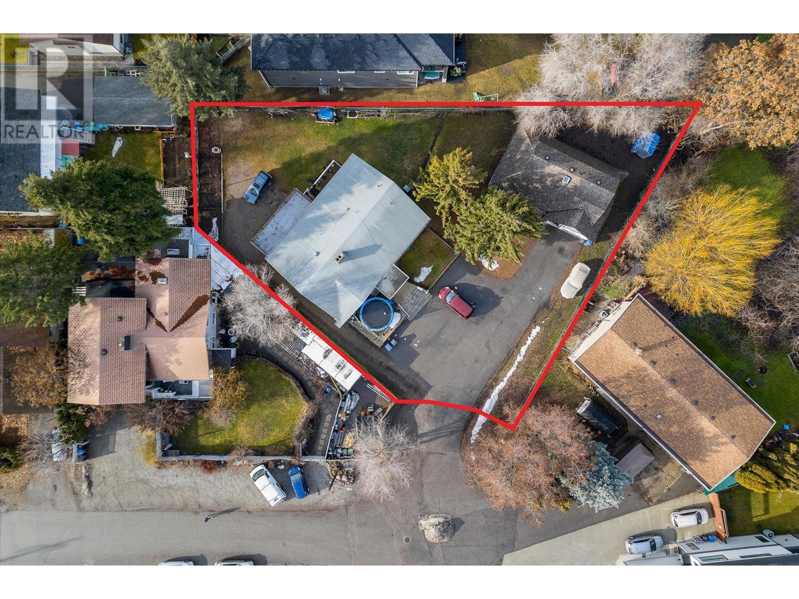 1402 / 1404 Inkar Road Lot# 1 & 2, Kelowna, British Columbia  V1Y 8H7 - Photo 2 - 10321946