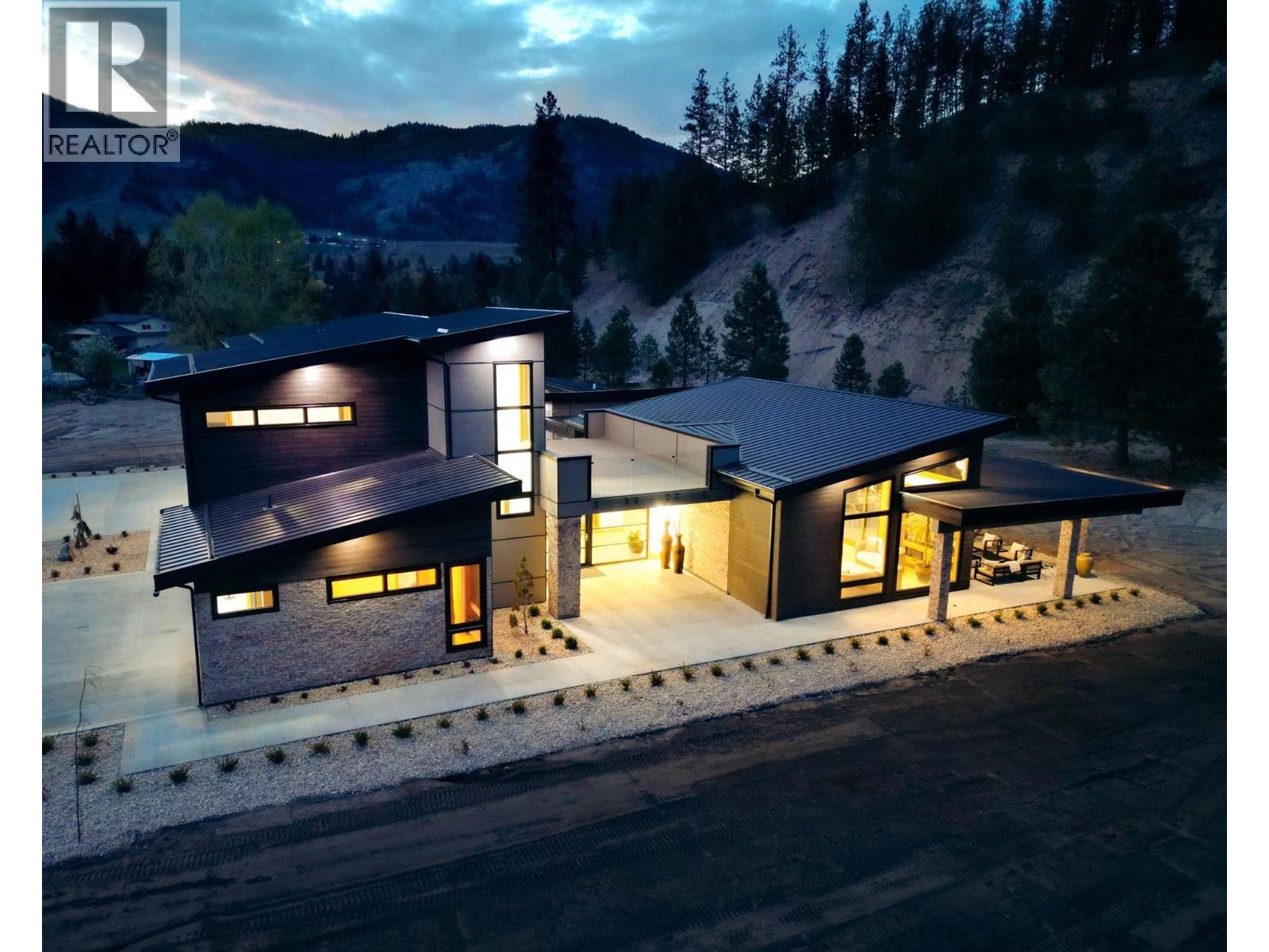 2465 Coalchute Road, Grand Forks, British Columbia  V0H 1H2 - Photo 1 - 2479693