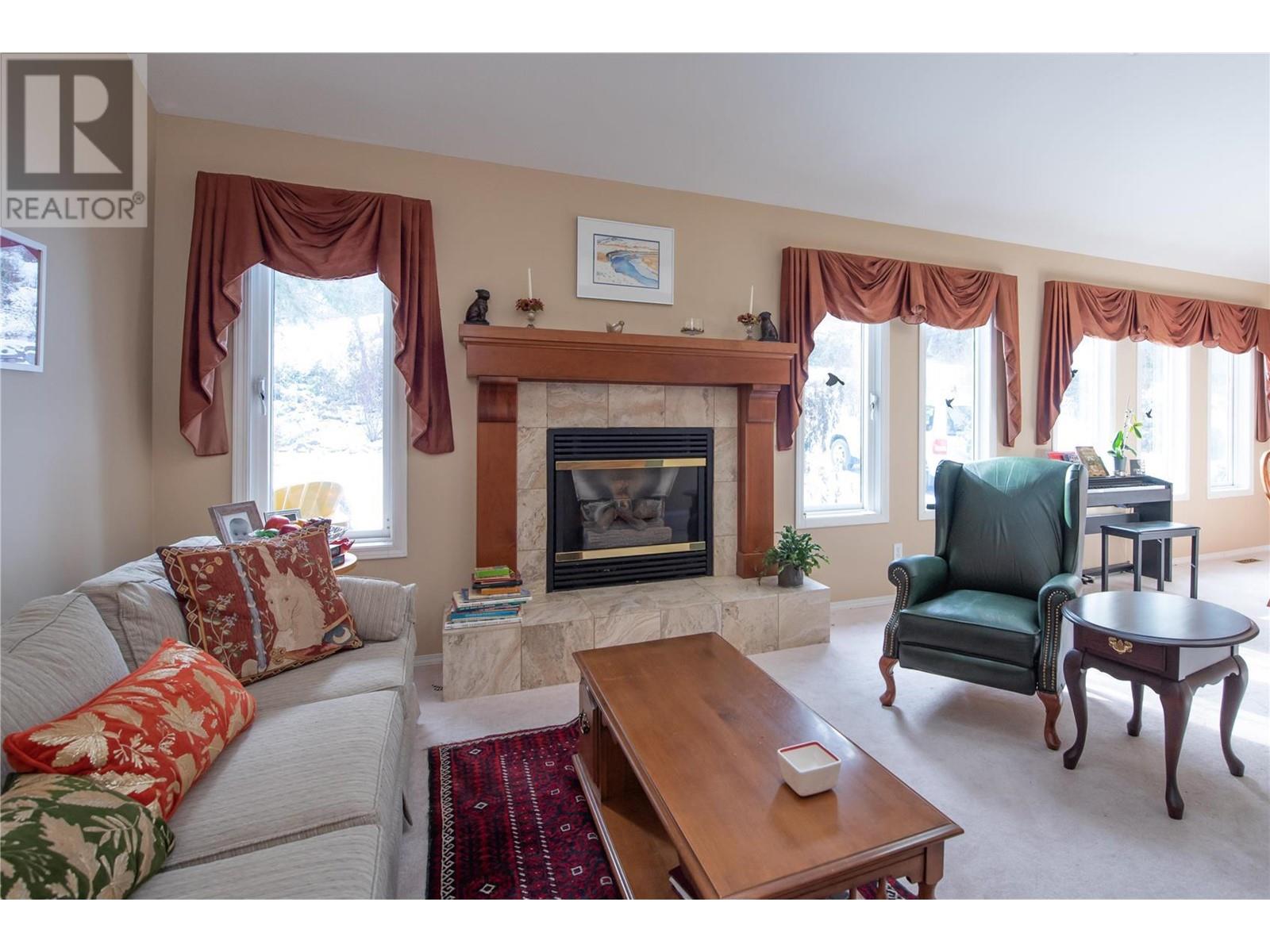 9292 Kokanee Road, Vernon, British Columbia  V1H 1K4 - Photo 7 - 10325211