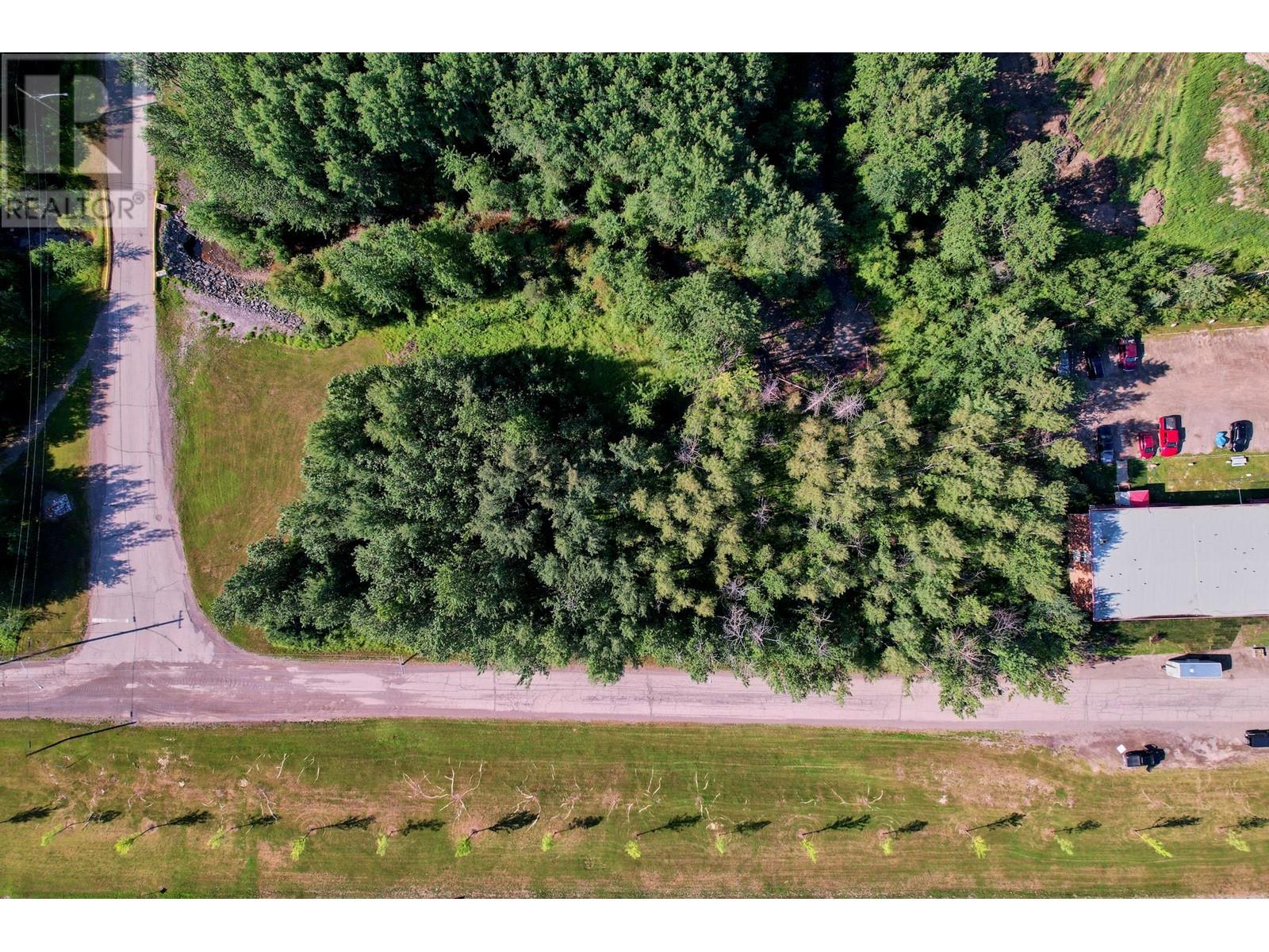 4617 Veterans Way, Chetwynd, British Columbia  V0C 1J0 - Photo 4 - 10325437