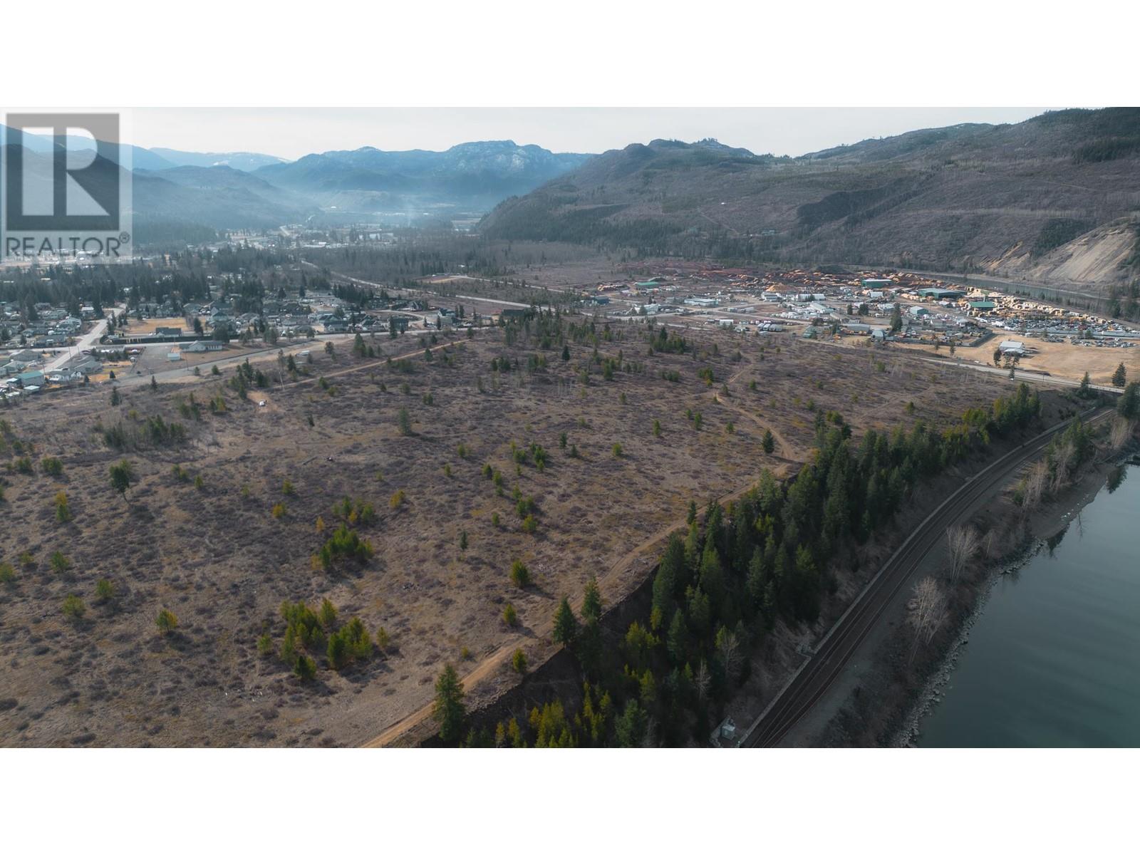 5088 Barriere Town Road, Barriere, British Columbia  V0E 1E0 - Photo 2 - 181230