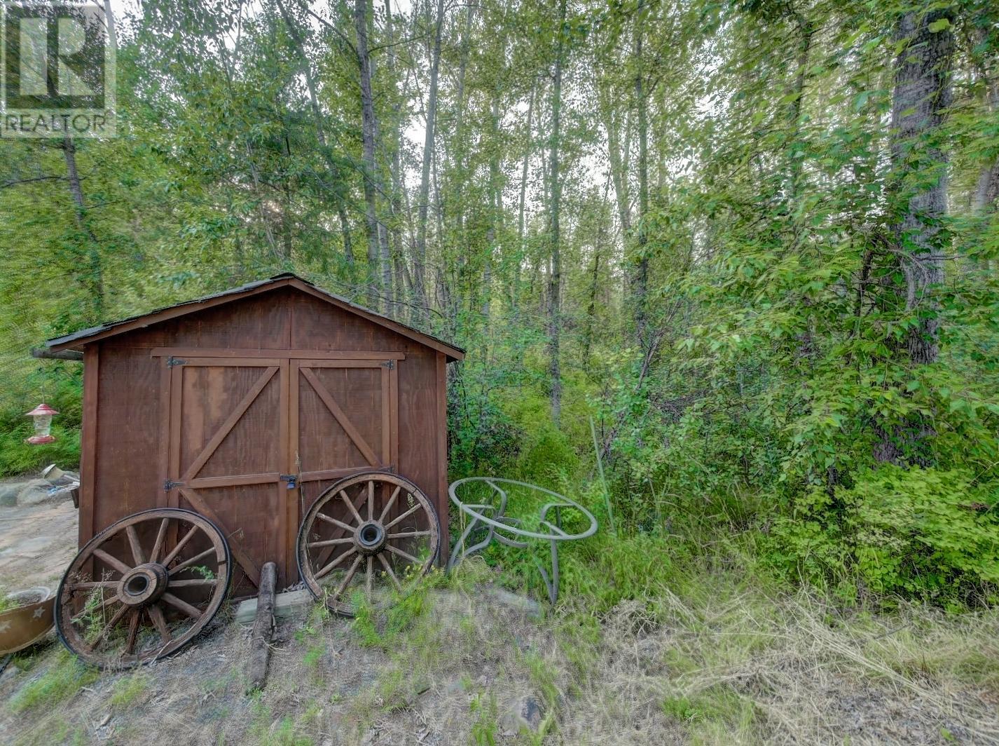 8202 Livesly Road Unit# 2, Yahk, British Columbia  V0B 2P0 - Photo 6 - 2479862