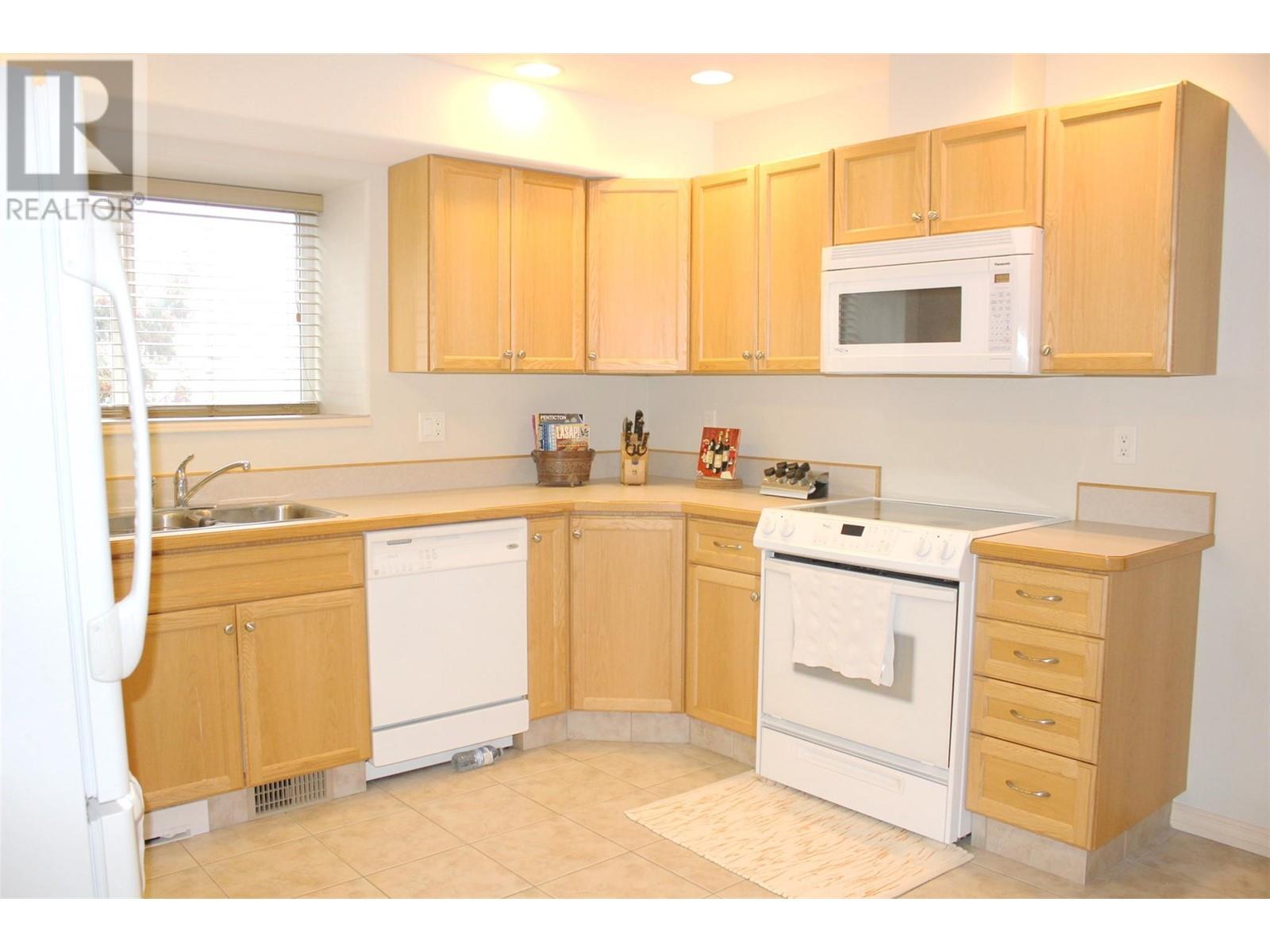 849 Winnipeg Street Unit# 104, Penticton, British Columbia  V2A 5N4 - Photo 7 - 10325840