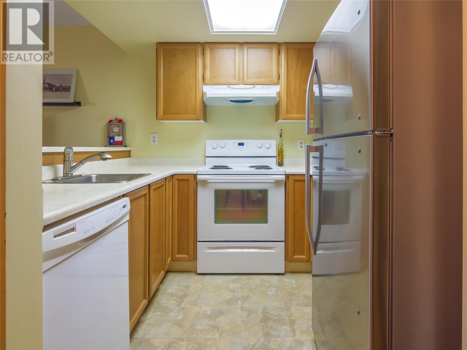 3140 Wilson Street Unit# 412, Penticton, British Columbia  V2A 3T7 - Photo 8 - 10326161