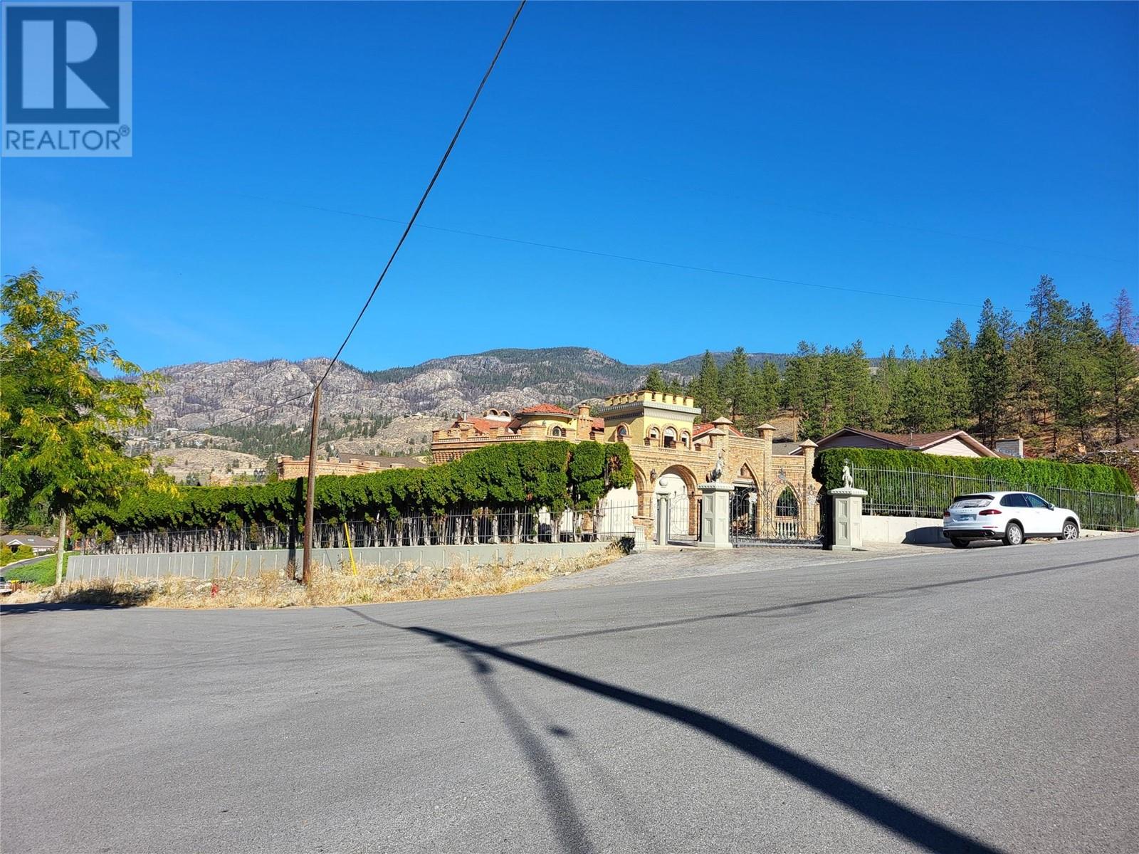 327 Carmel Crescent, Okanagan Falls, British Columbia  V0H 1R5 - Photo 2 - 10326198