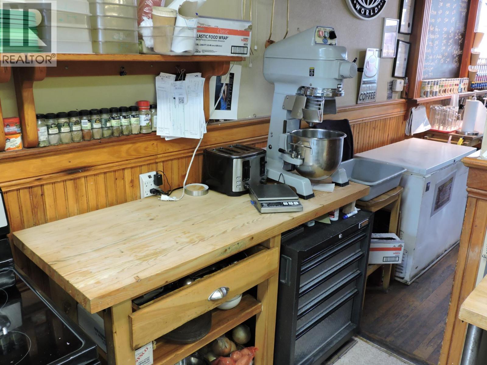 325 Copper Avenue S, Greenwood, British Columbia  V0H 1J0 - Photo 30 - 2480087