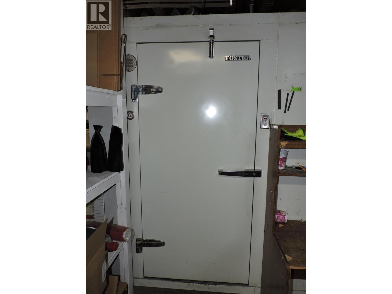 325 Copper Avenue S, Greenwood, British Columbia  V0H 1J0 - Photo 32 - 2480087