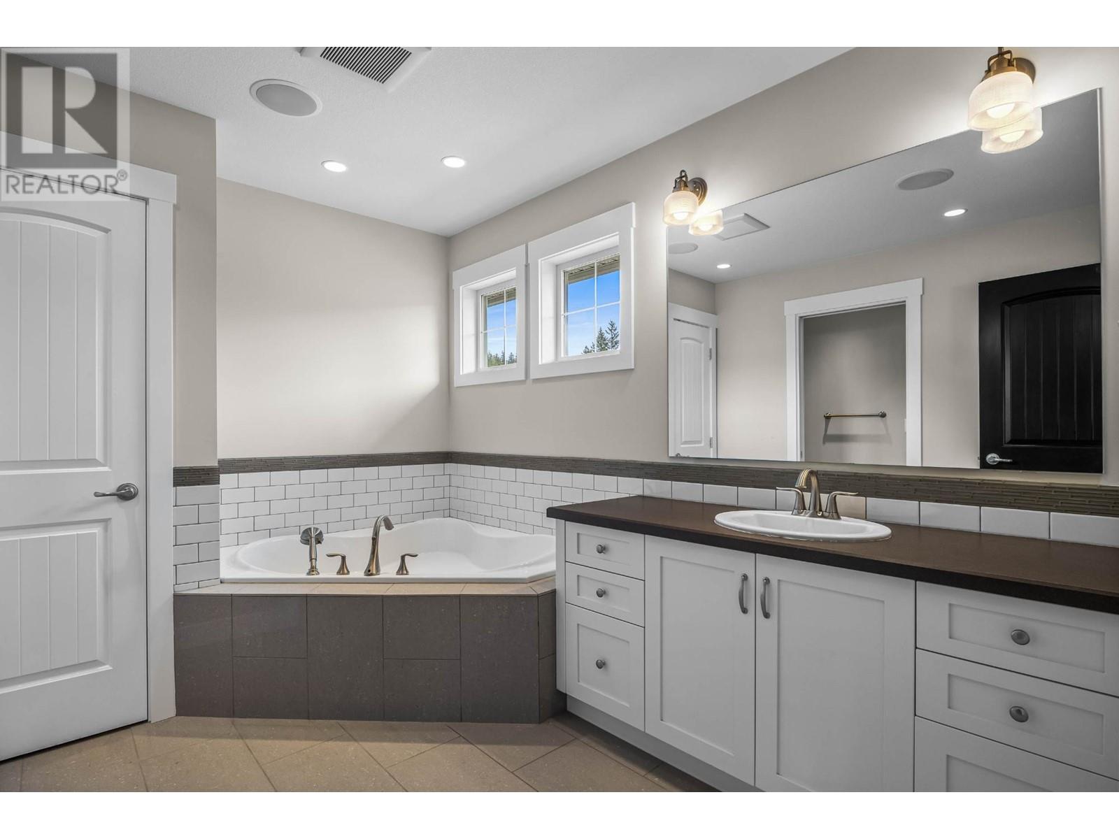 2600 Highway 97, Kamloops, British Columbia  V0E 2M0 - Photo 31 - 181408