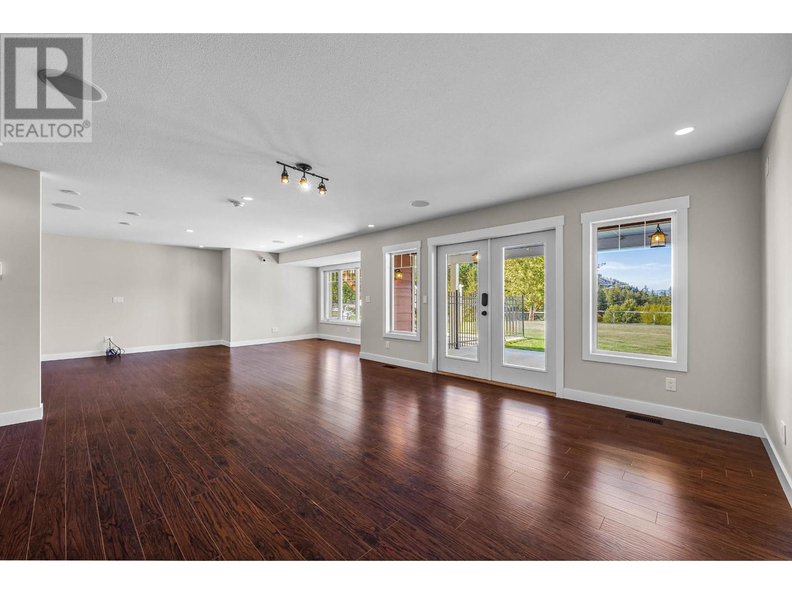 2600 Highway 97, Kamloops, British Columbia  V0E 2M0 - Photo 34 - 181408